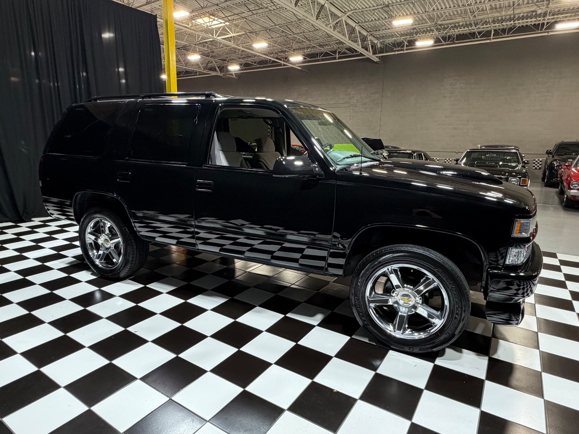 1999 Chevrolet Tahoe 17