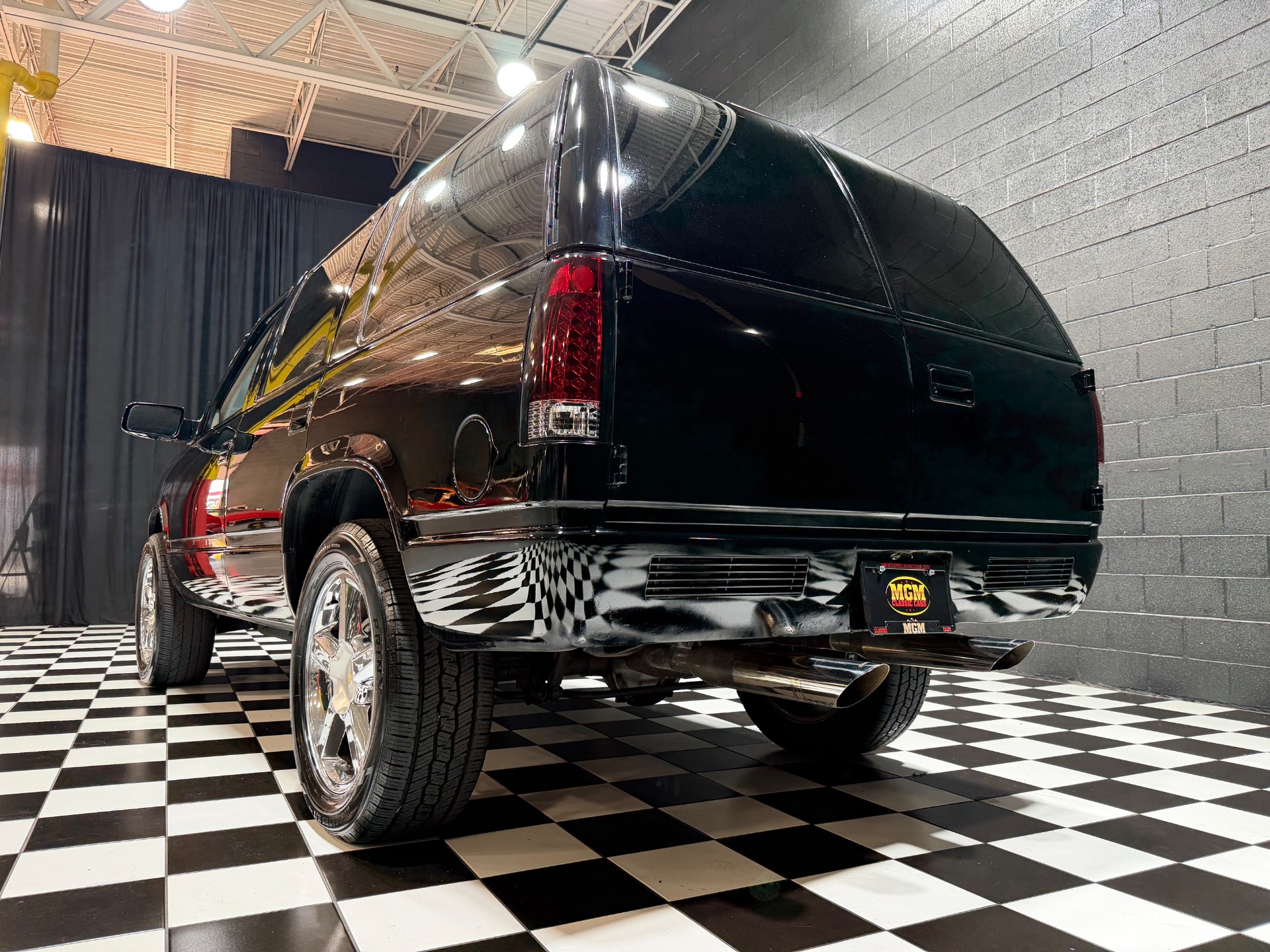 1999 Chevrolet Tahoe 23