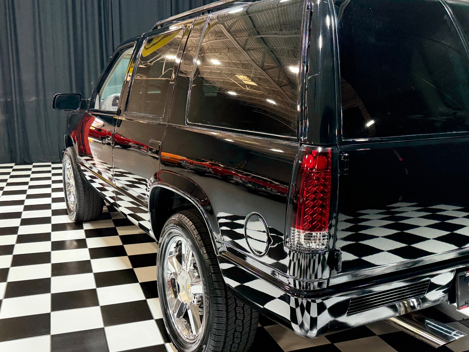 1999 Chevrolet Tahoe 25