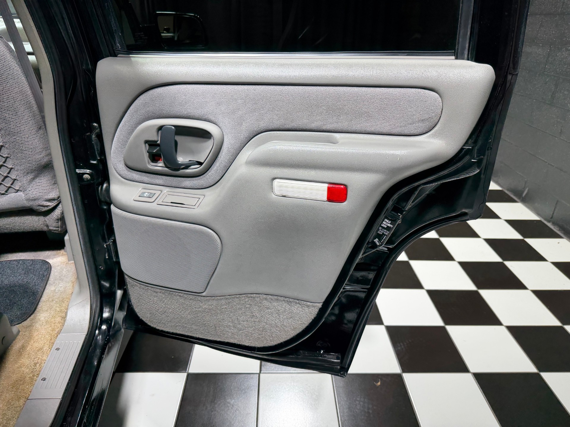 1999 Chevrolet Tahoe 39
