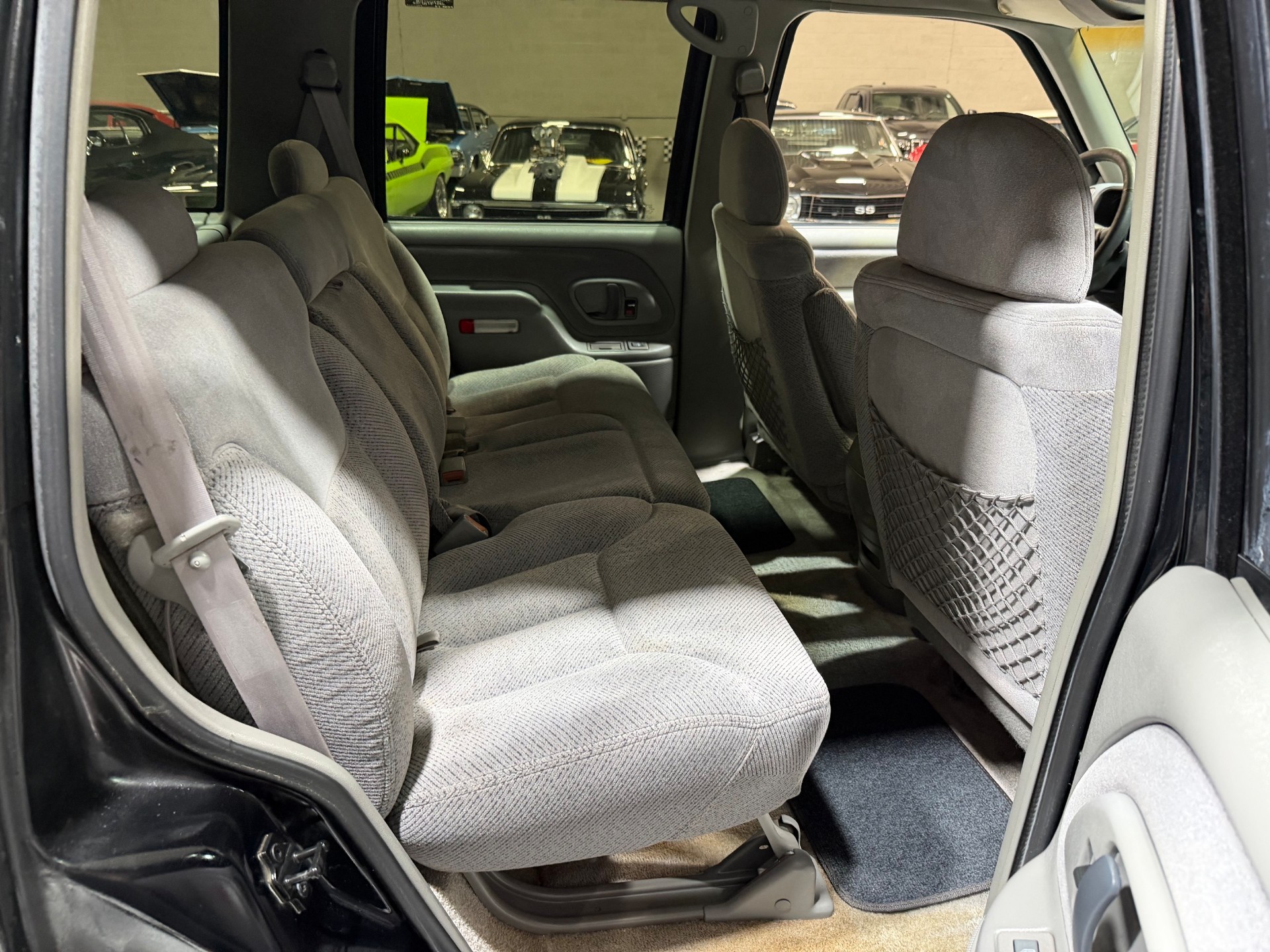 1999 Chevrolet Tahoe 43
