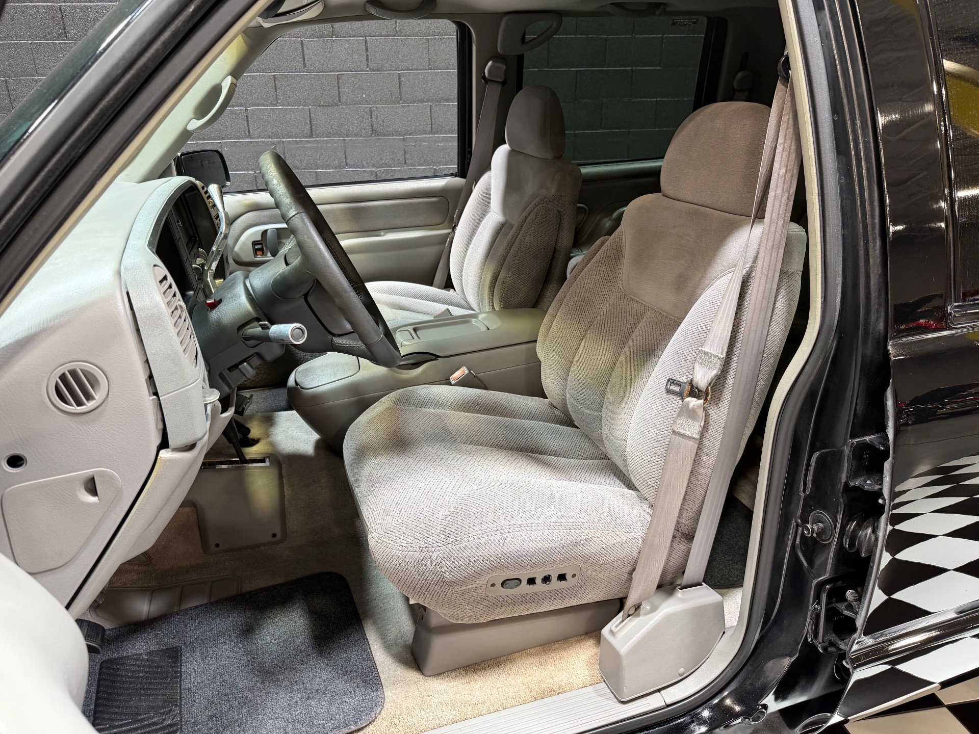 1999 Chevrolet Tahoe 59