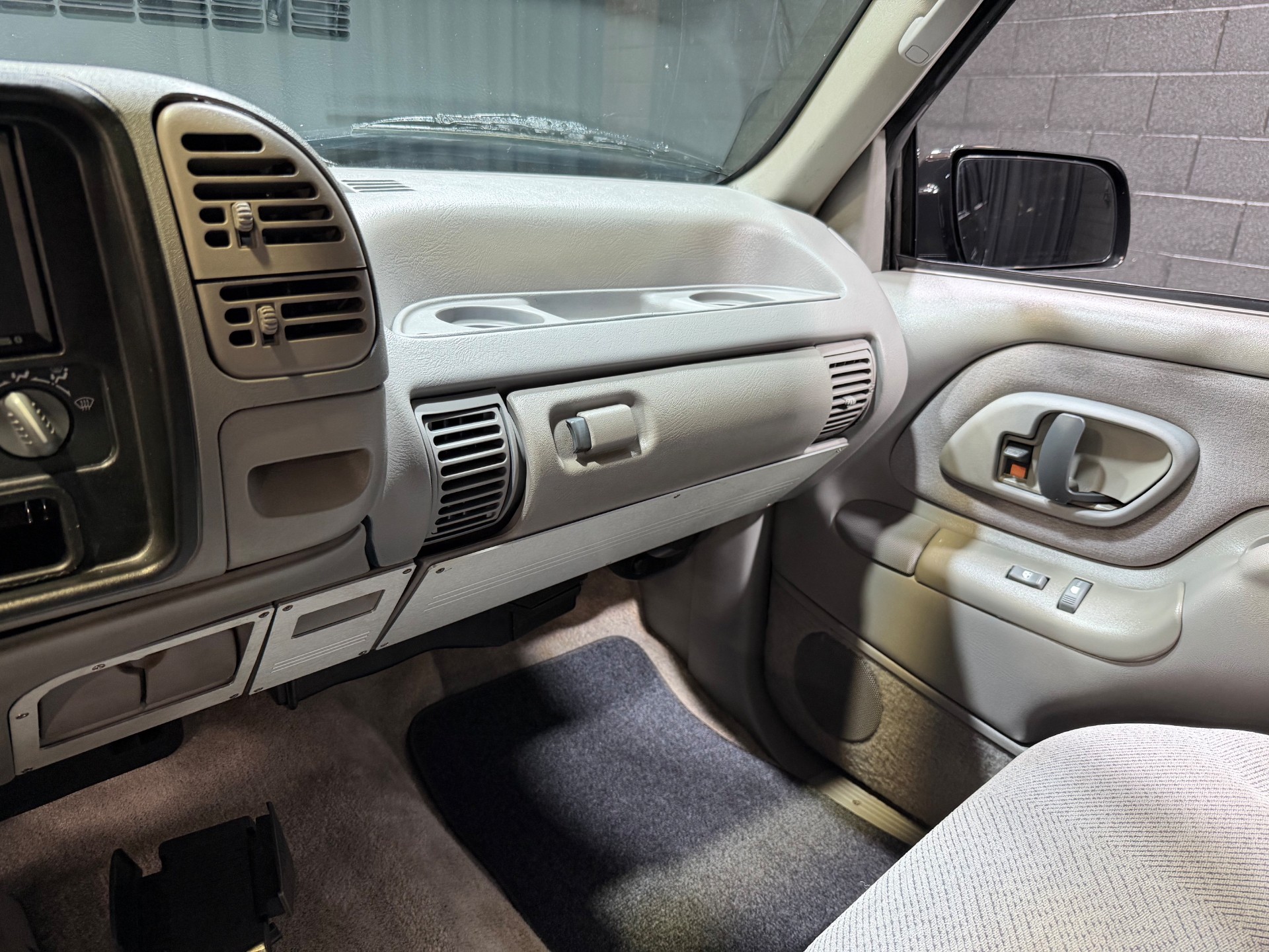 1999 Chevrolet Tahoe 61