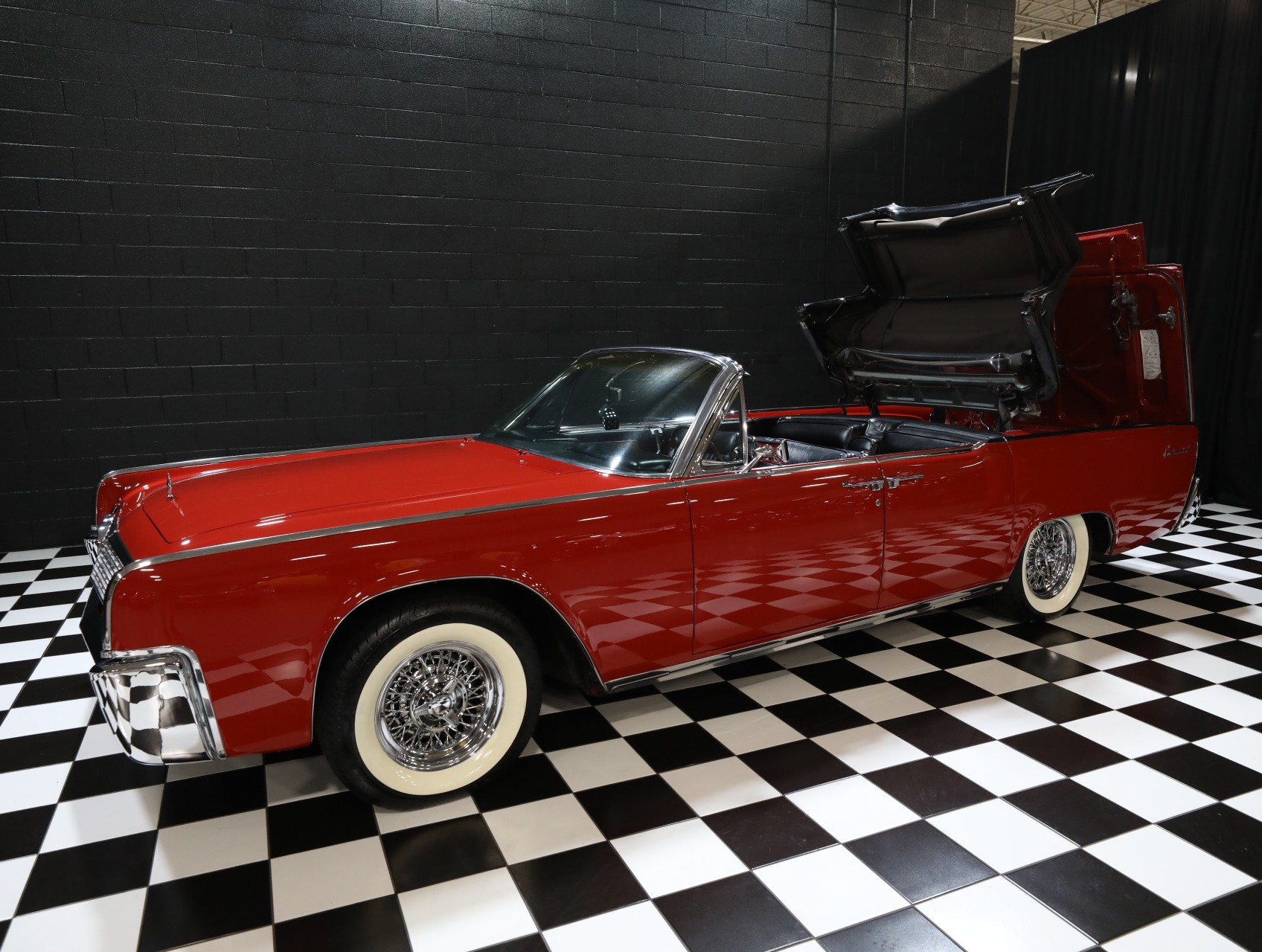 1962 Lincoln Continental 13