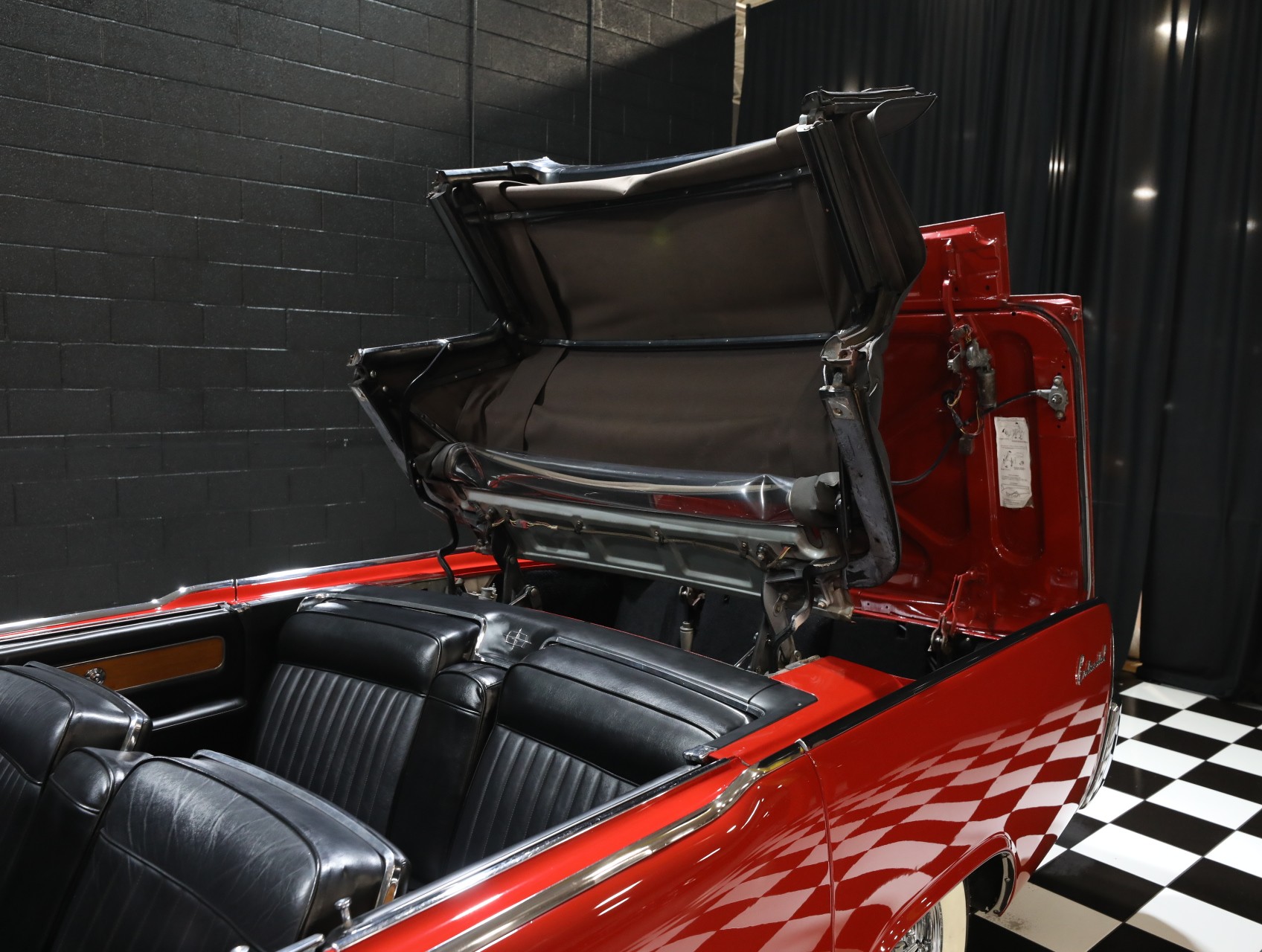 1962 Lincoln Continental 14