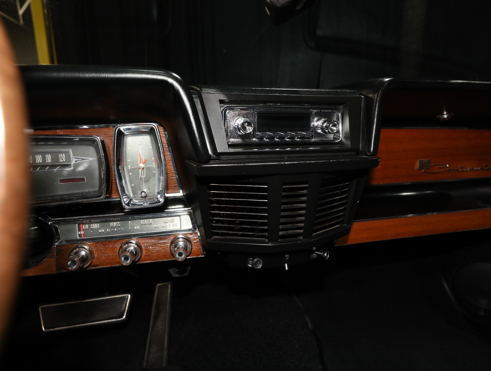 1962 Lincoln Continental 73