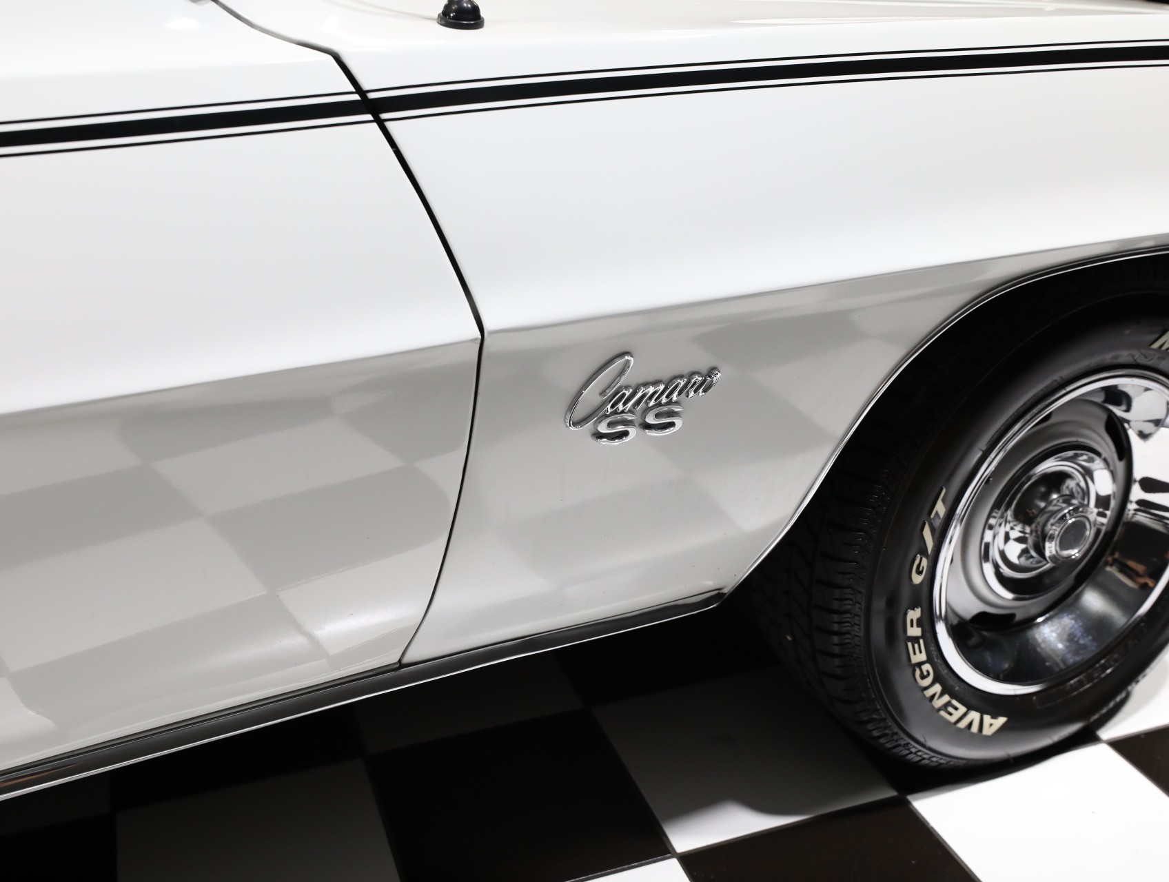 1969 Chevrolet Camaro 19