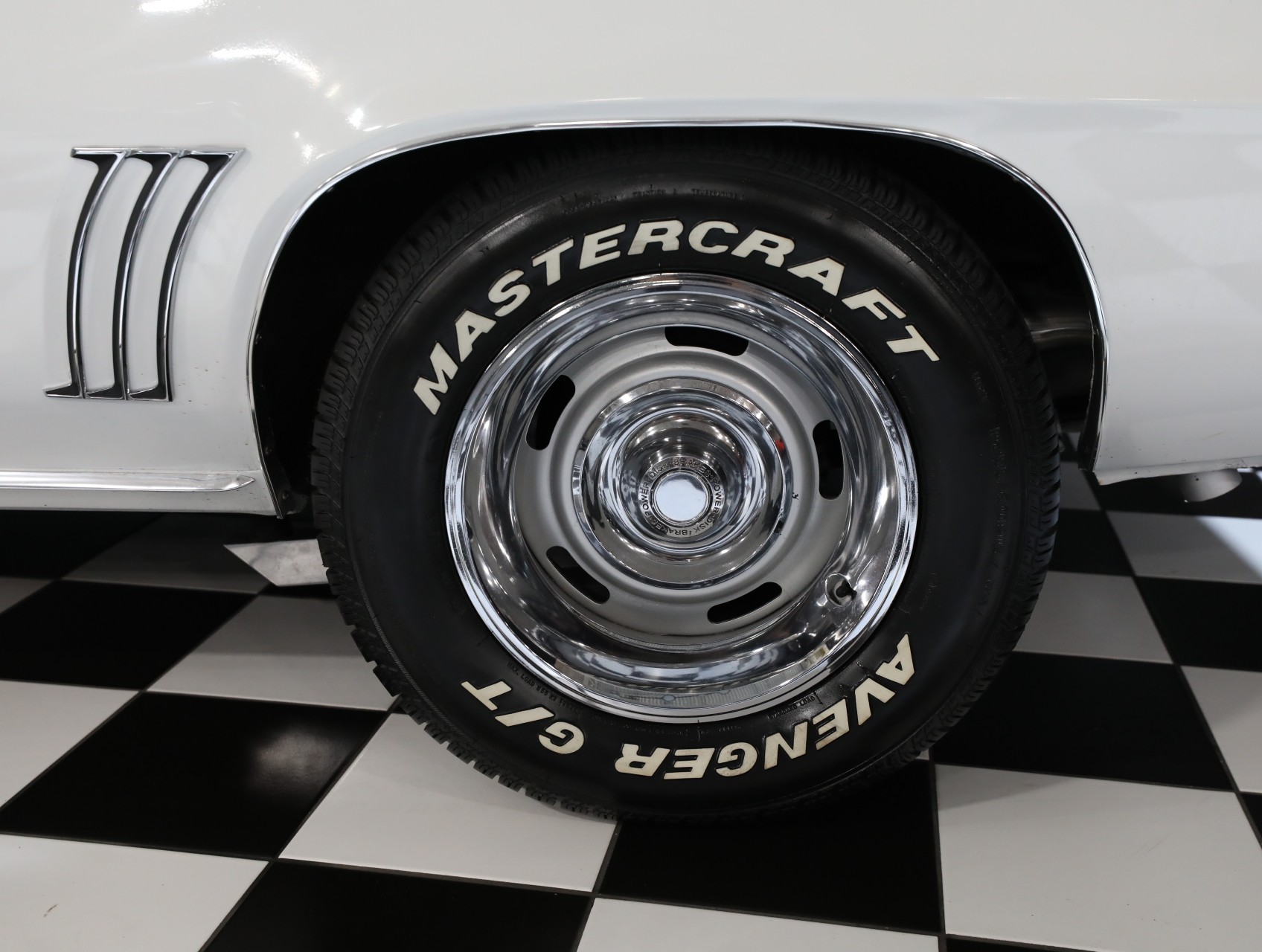 1969 Chevrolet Camaro 35