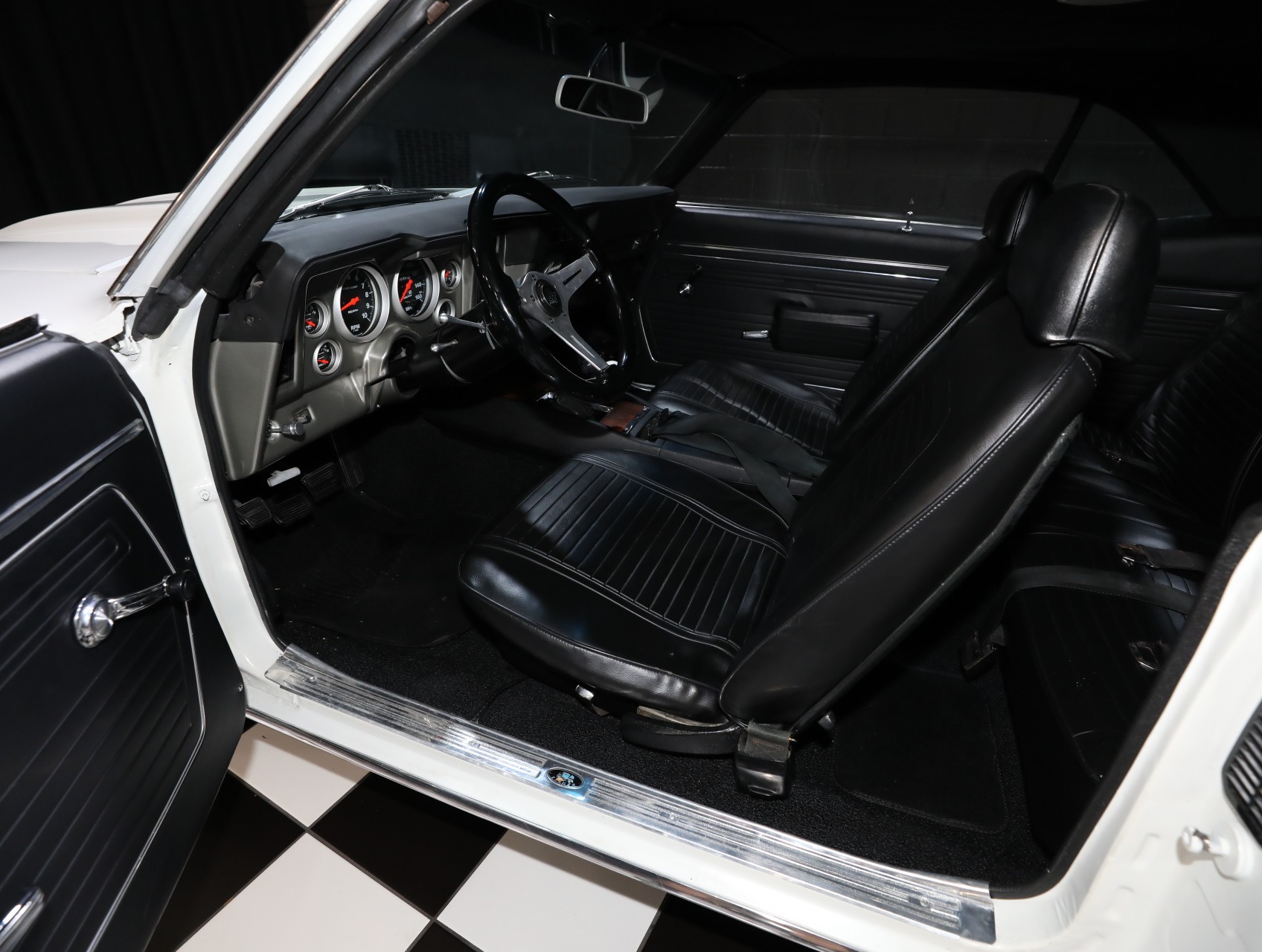 1969 Chevrolet Camaro 3