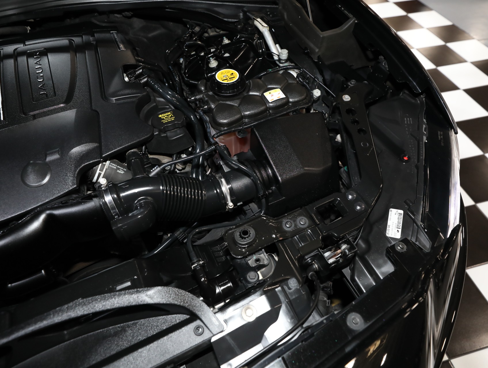 2017 Jaguar F-PACE 70