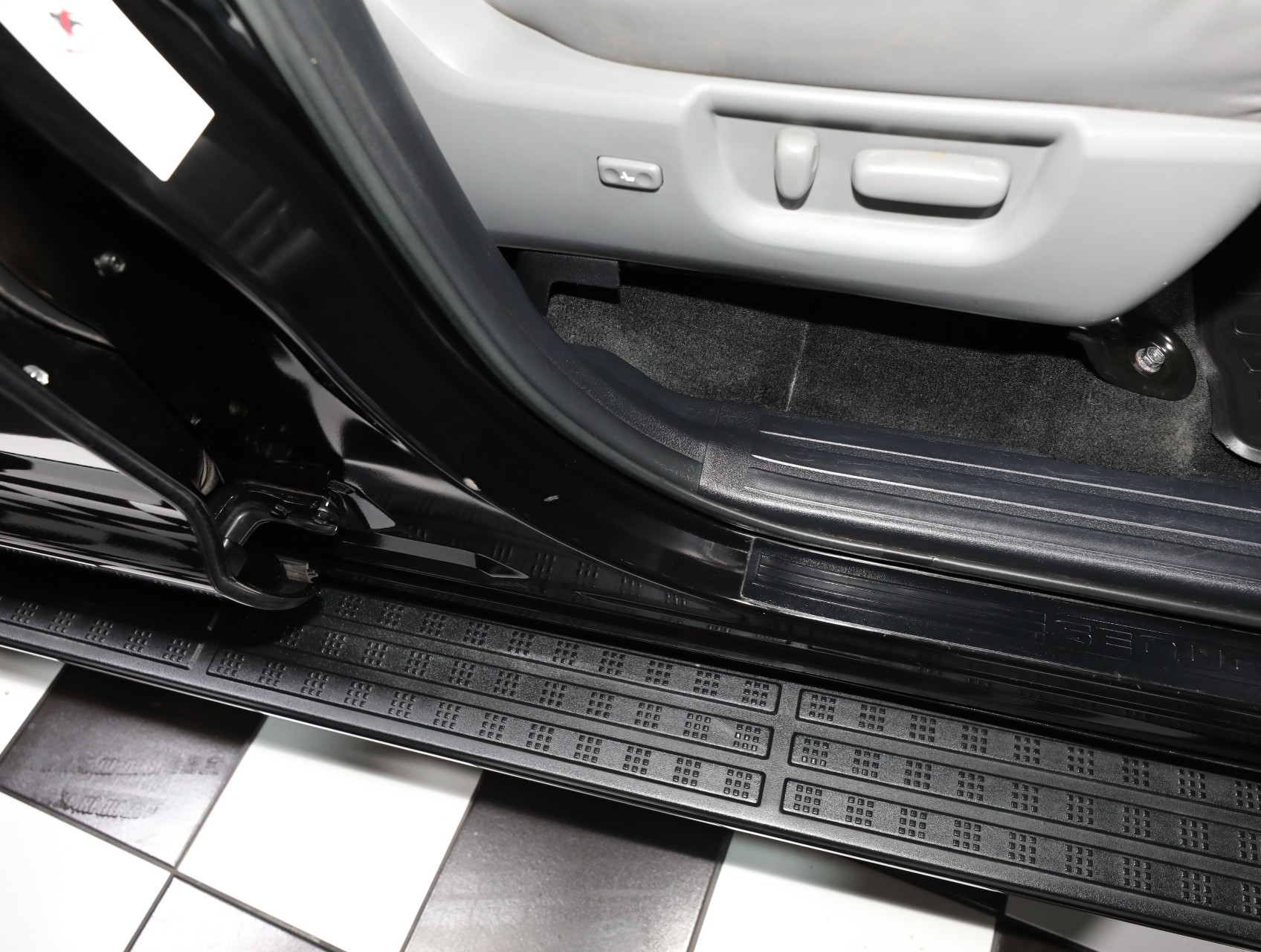 2016 Toyota Sequoia 35