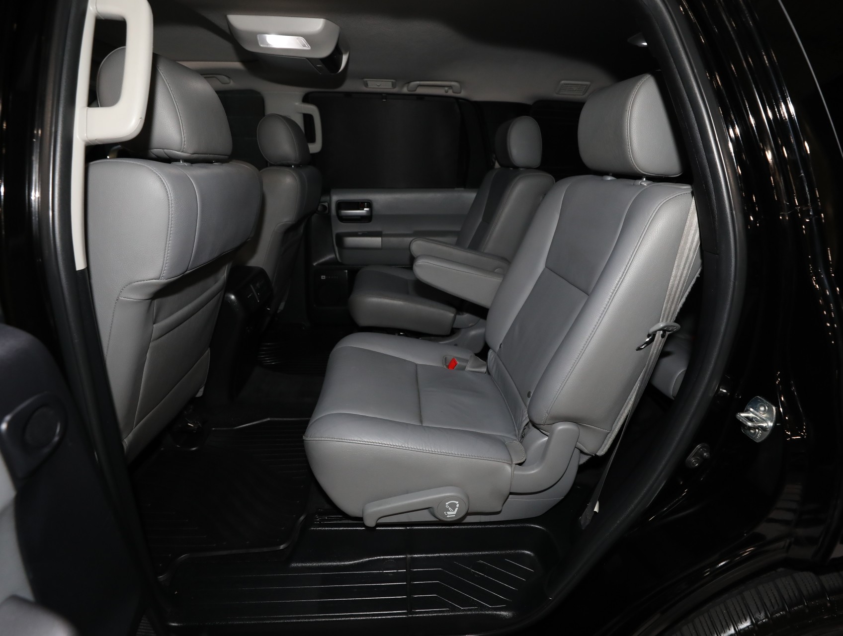 2016 Toyota Sequoia 50