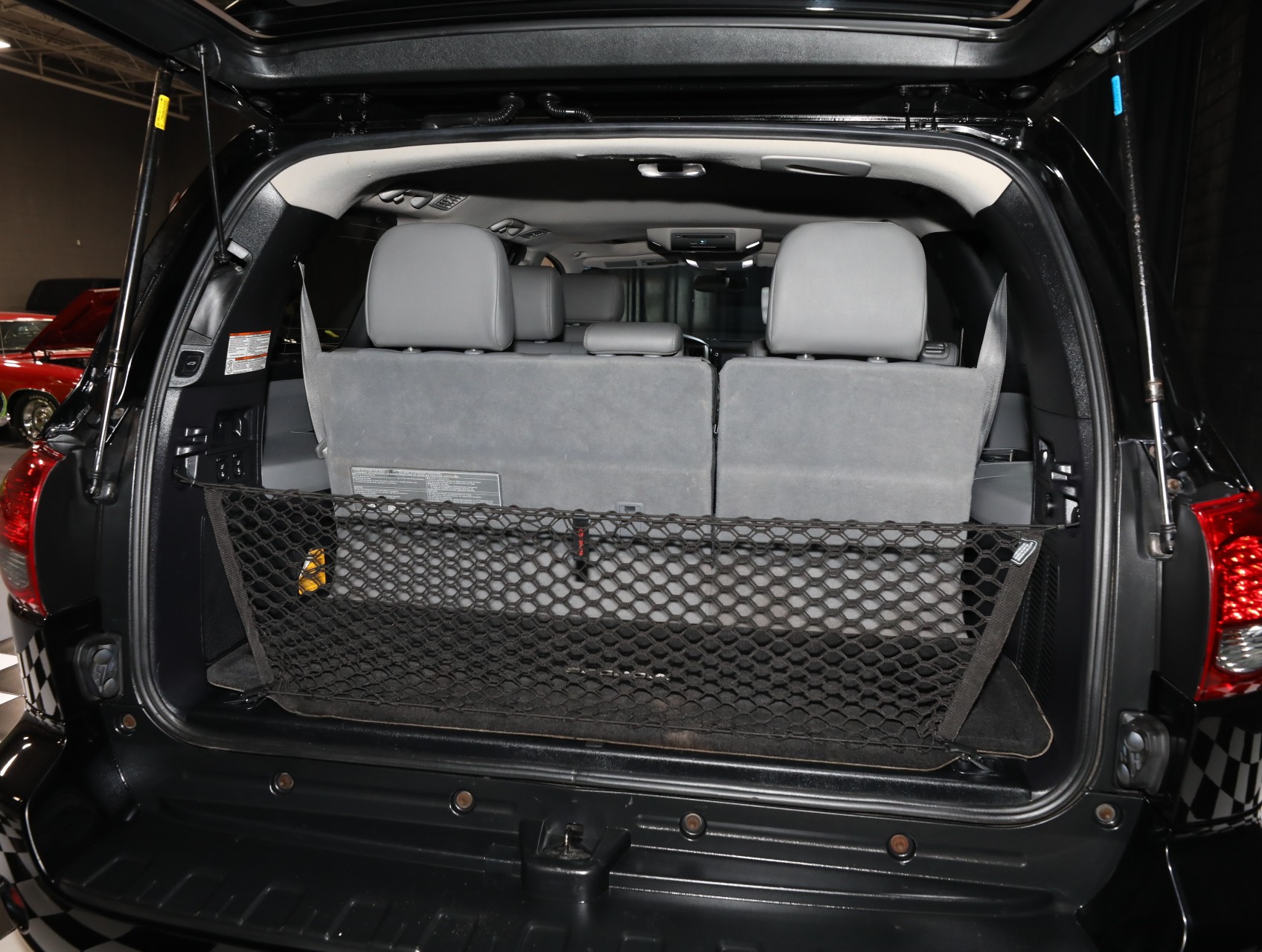 2016 Toyota Sequoia 6