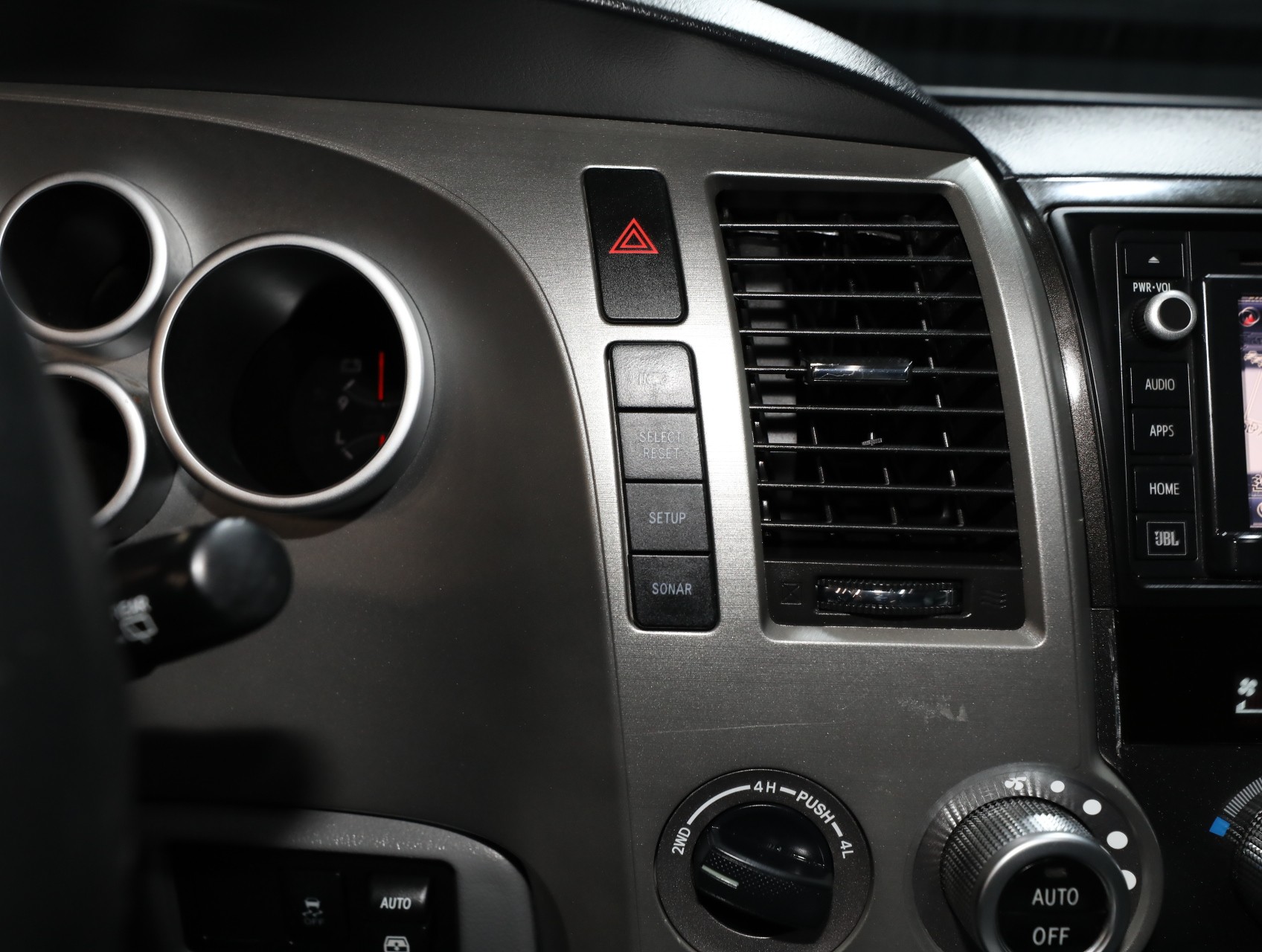 2016 Toyota Sequoia 66