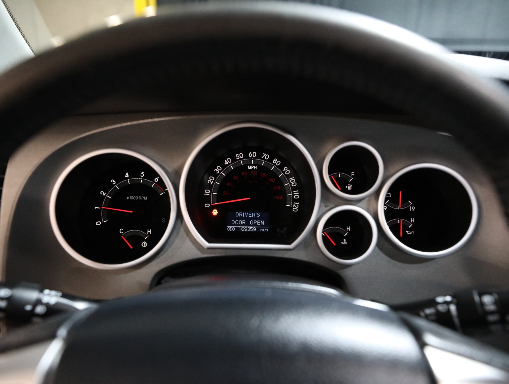 2016 Toyota Sequoia 72