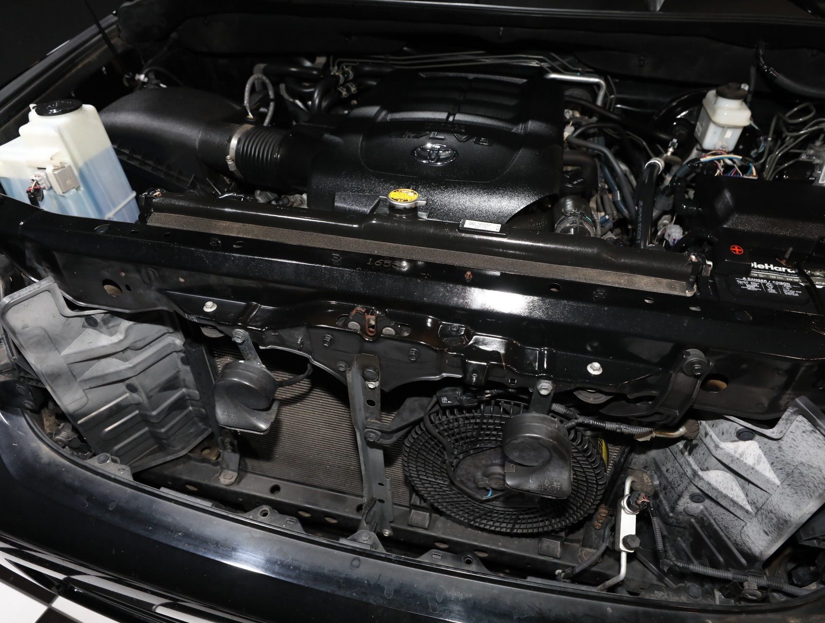 2016 Toyota Sequoia 78