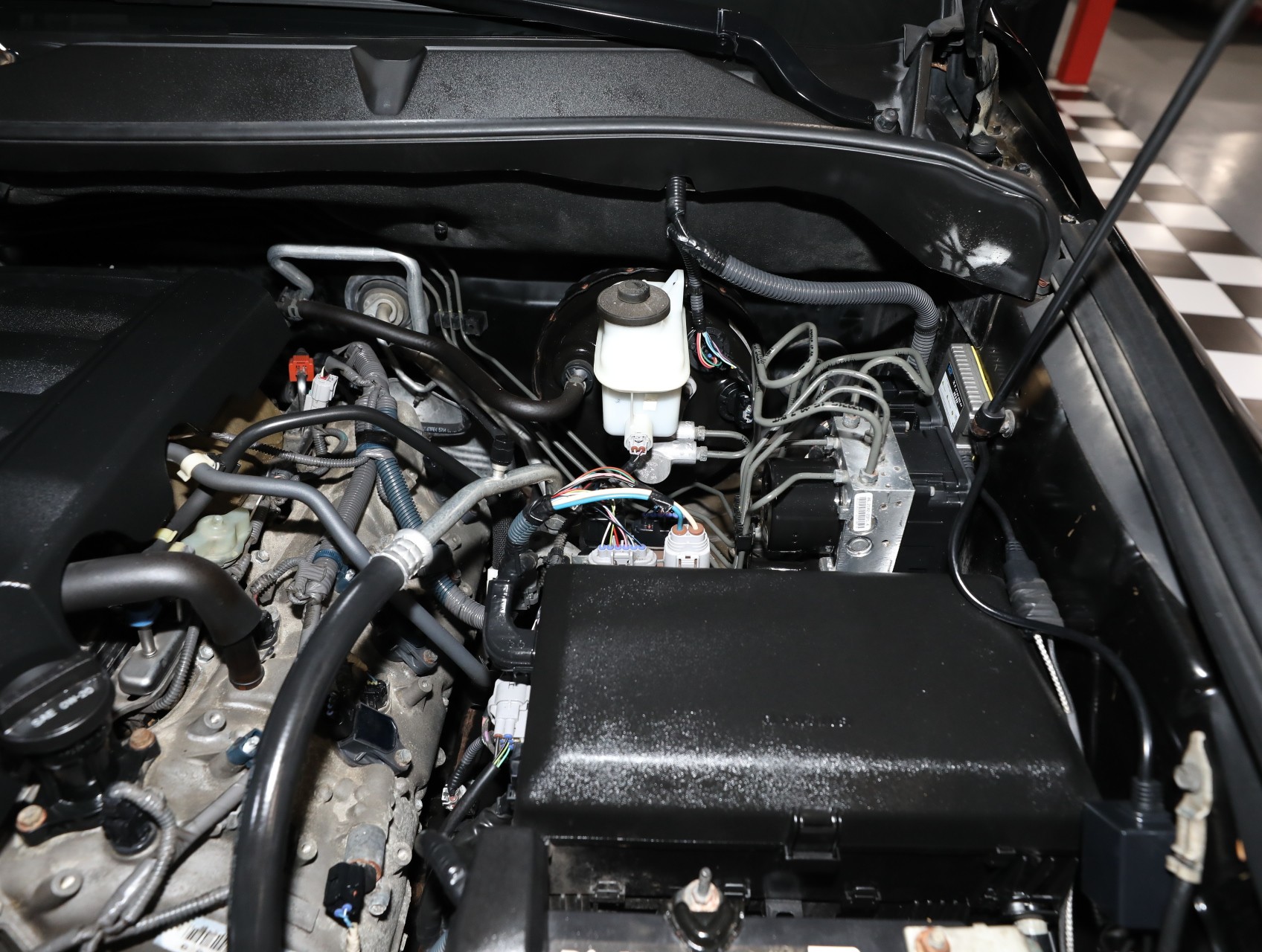 2016 Toyota Sequoia 80