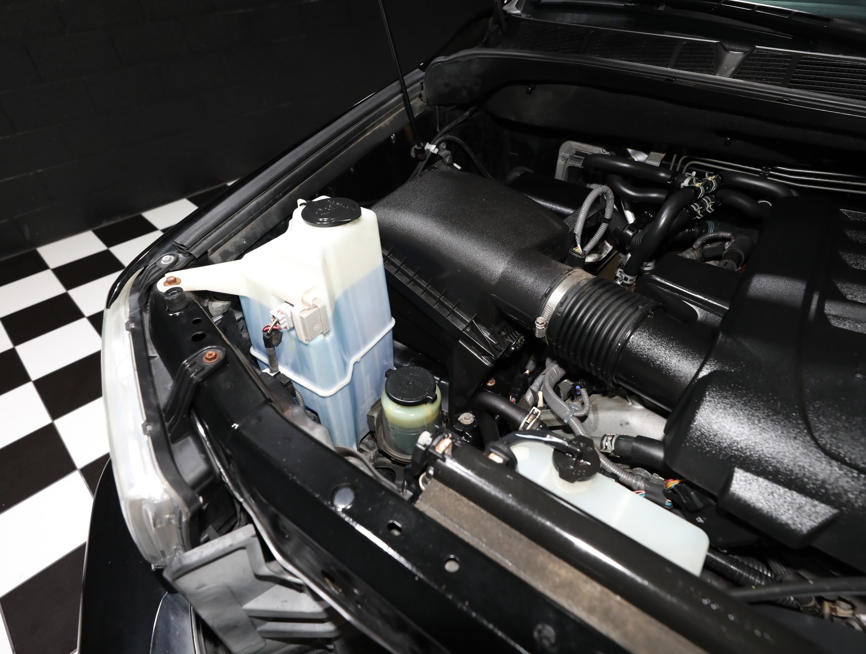 2016 Toyota Sequoia 84