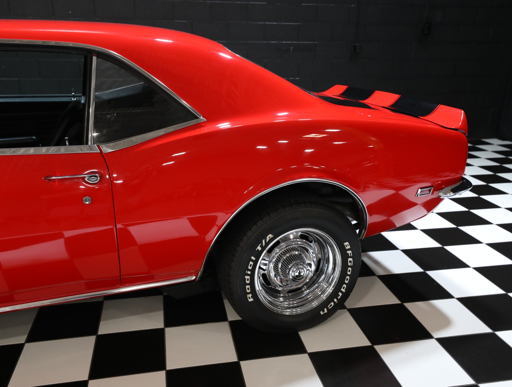 1968 Chevrolet Camaro 32
