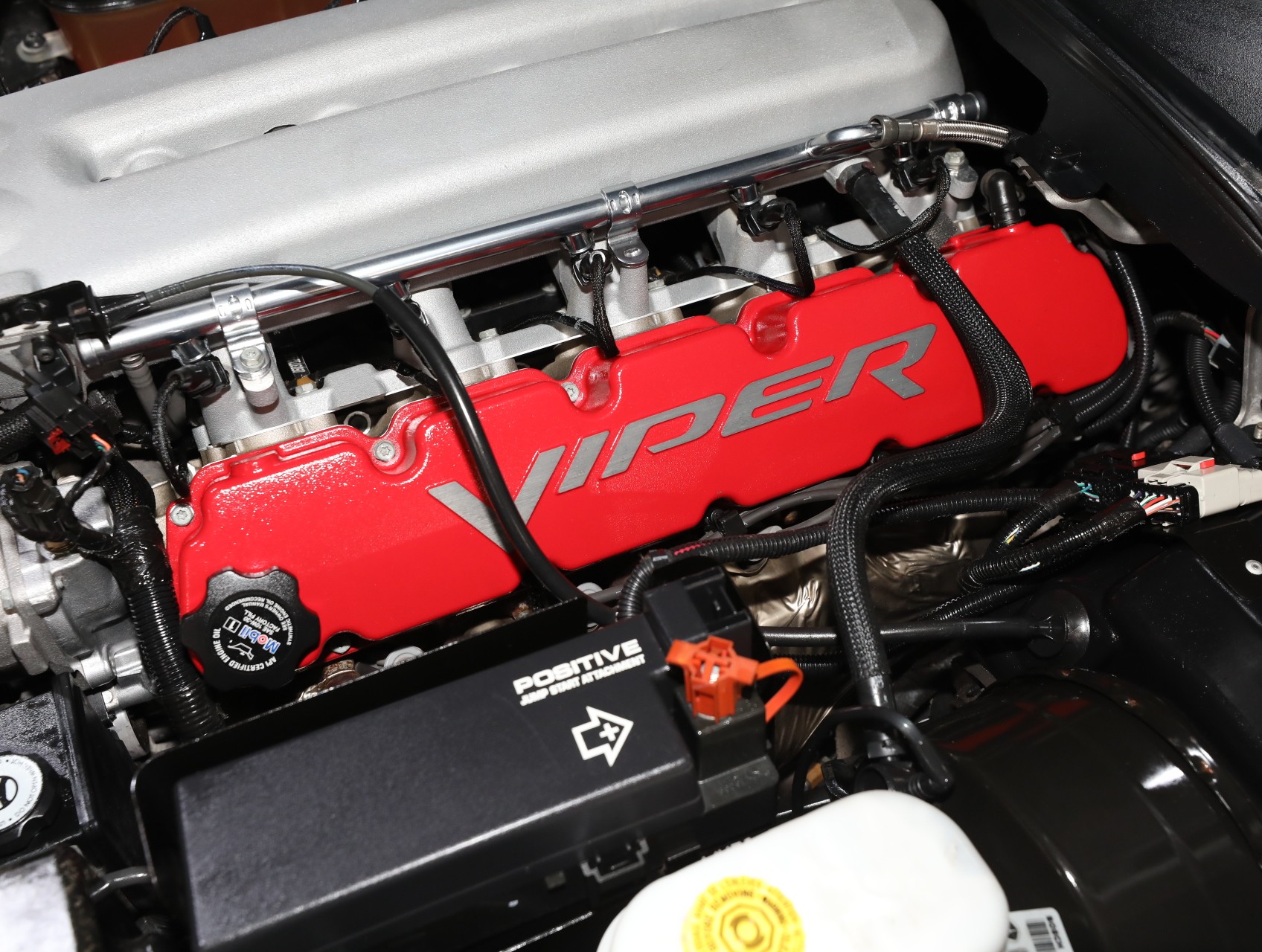 2004 Dodge Viper 82