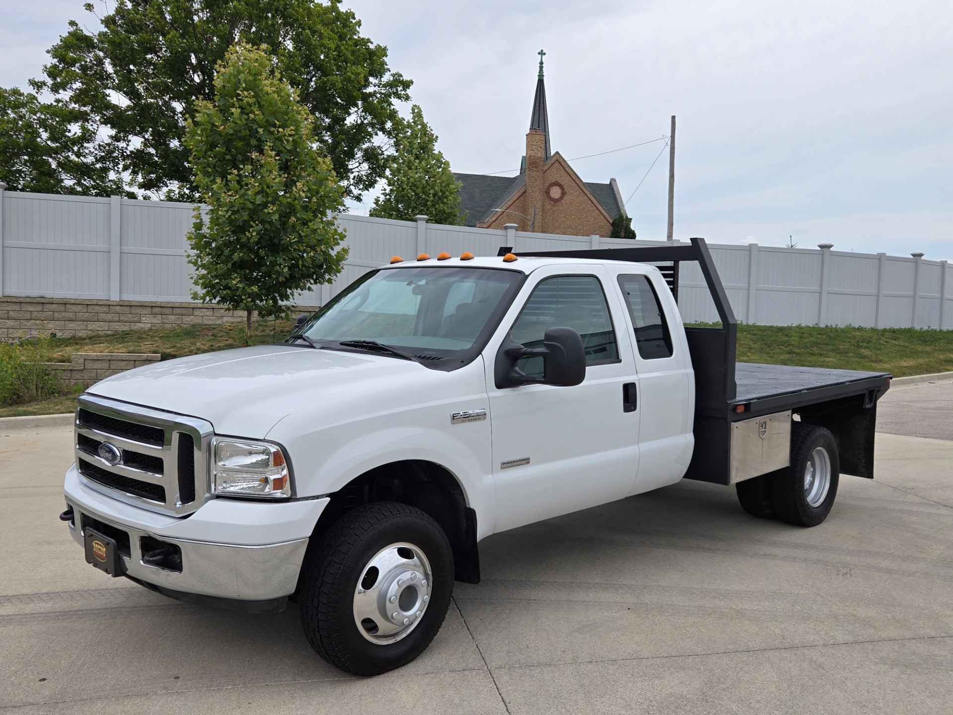 2006 Ford F350 13