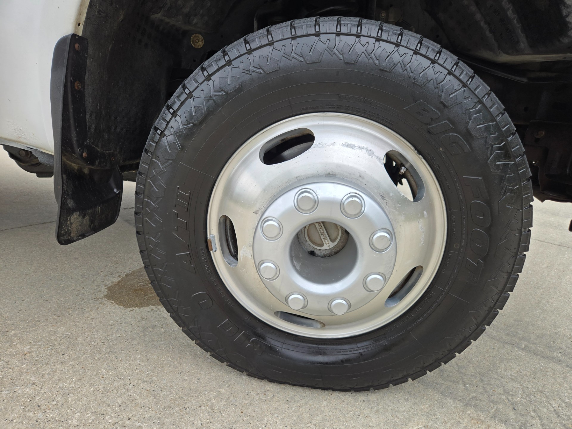 2006 Ford F350 56
