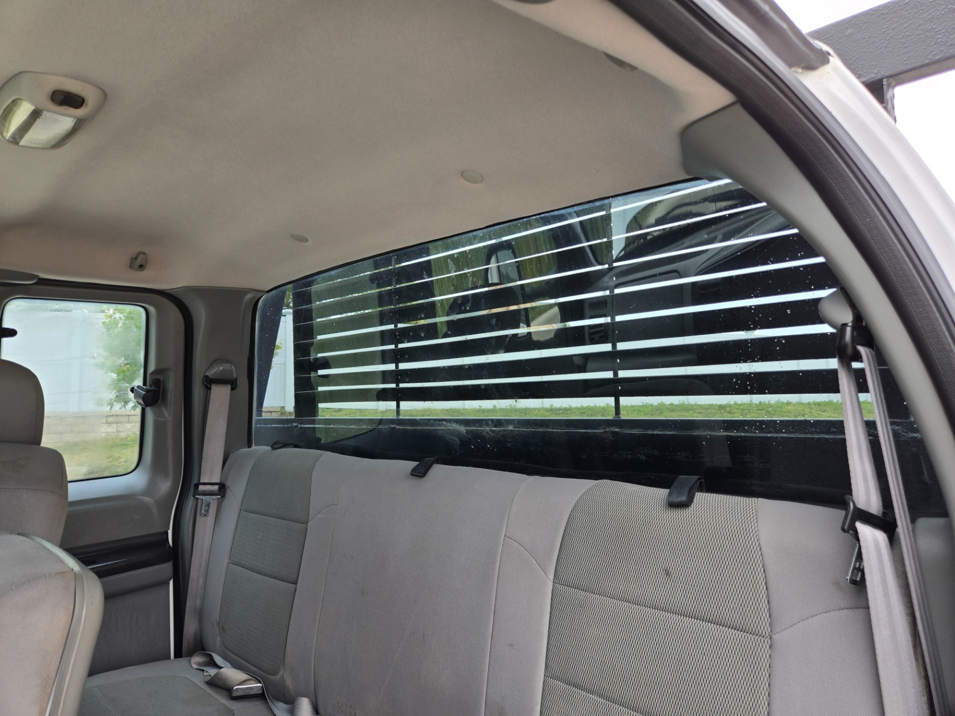 2006 Ford F350 73
