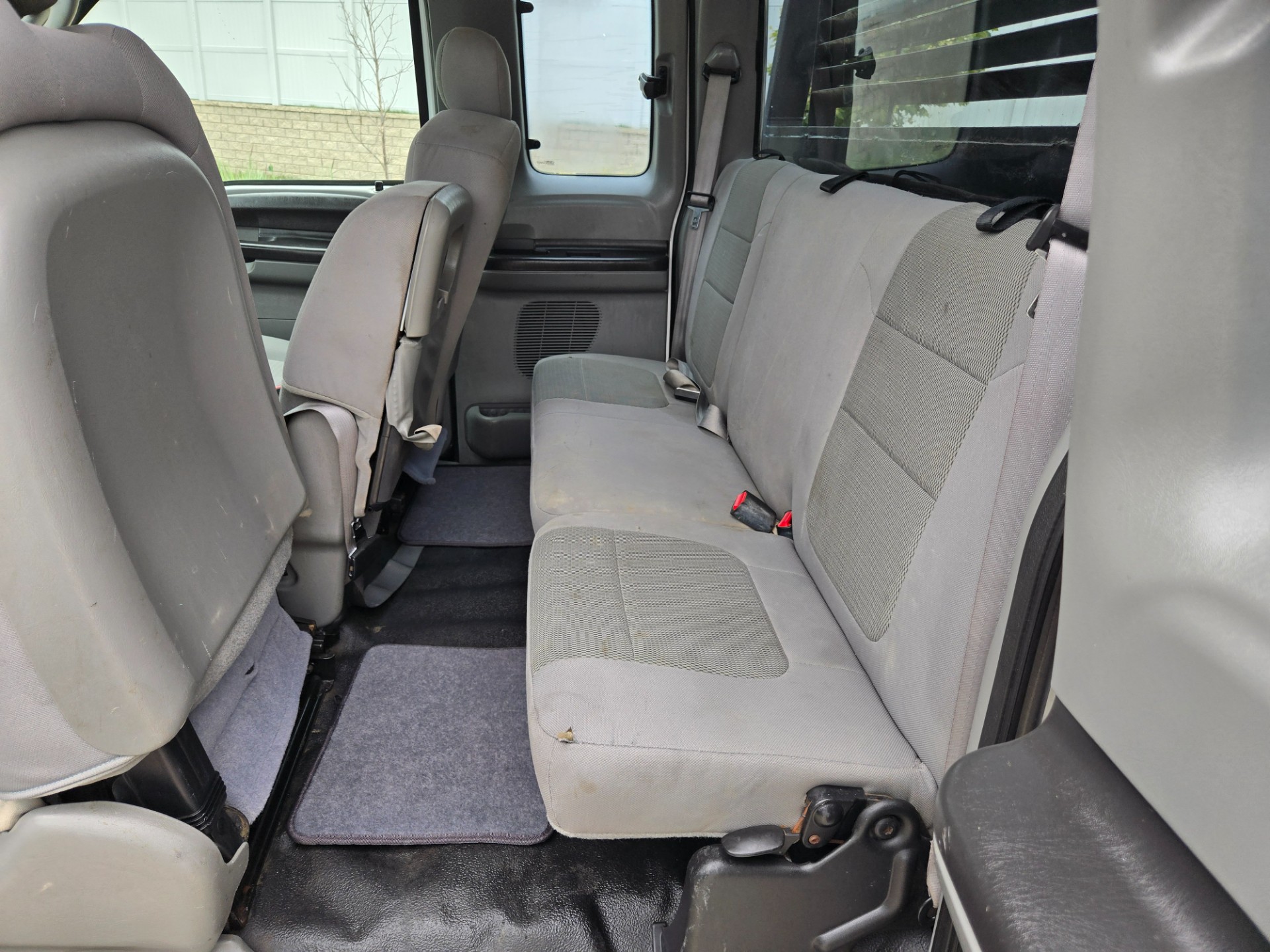 2006 Ford F350 75
