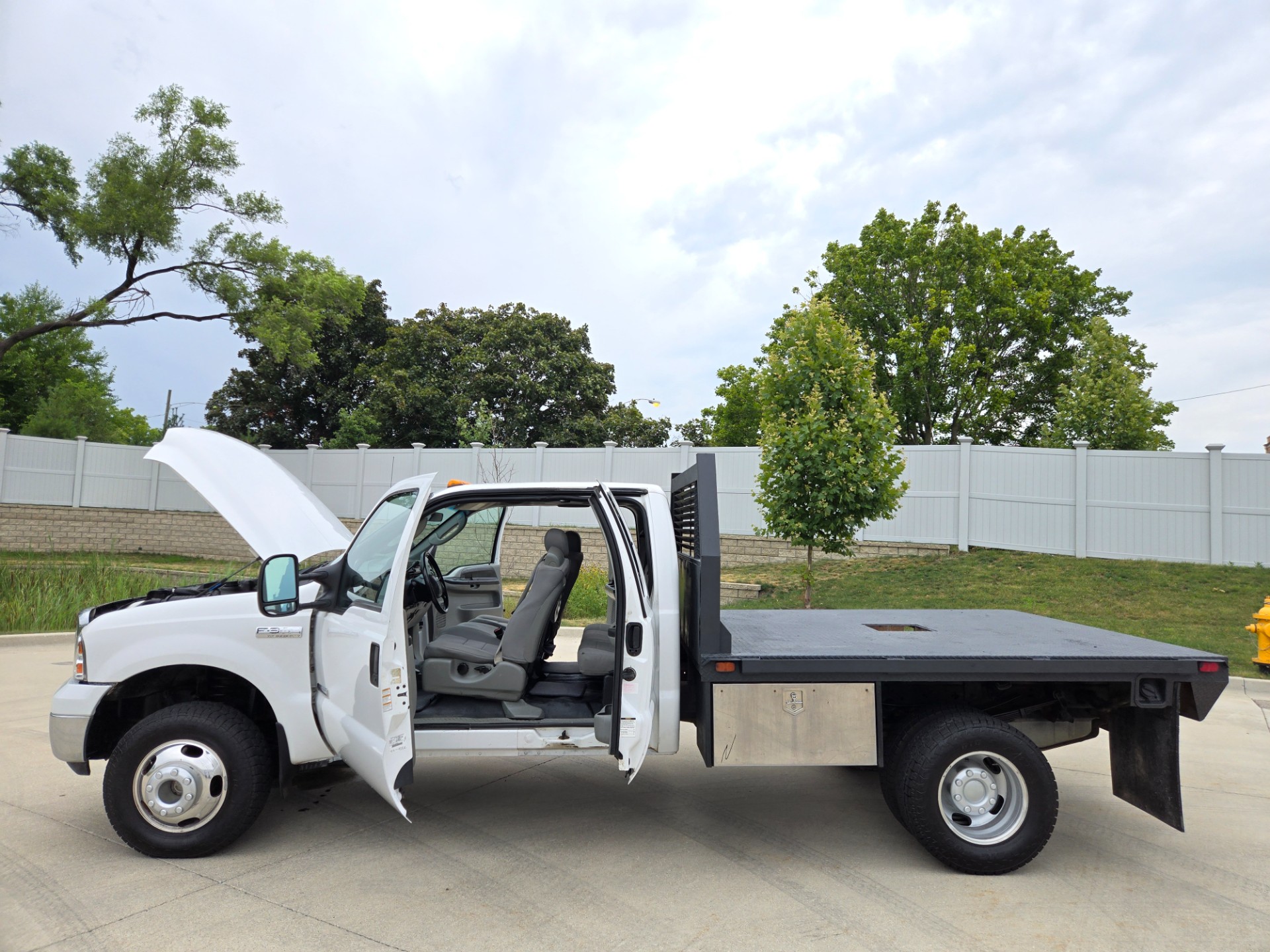 2006 Ford F350 93