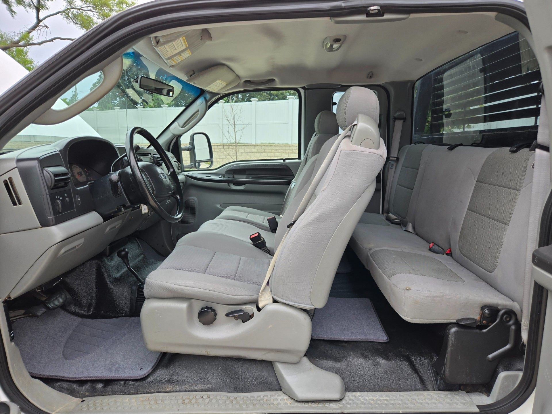 2006 Ford F350 10