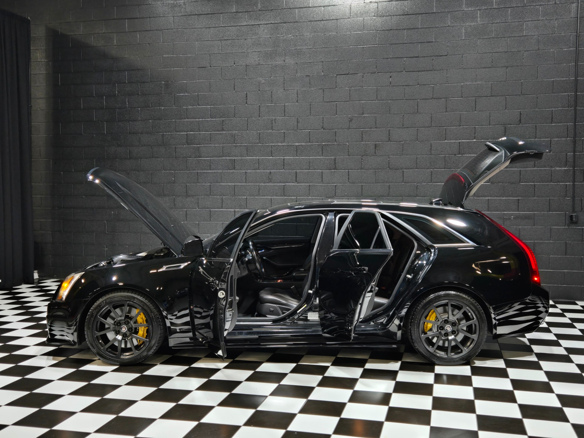 2013 Cadillac CTS-V 142