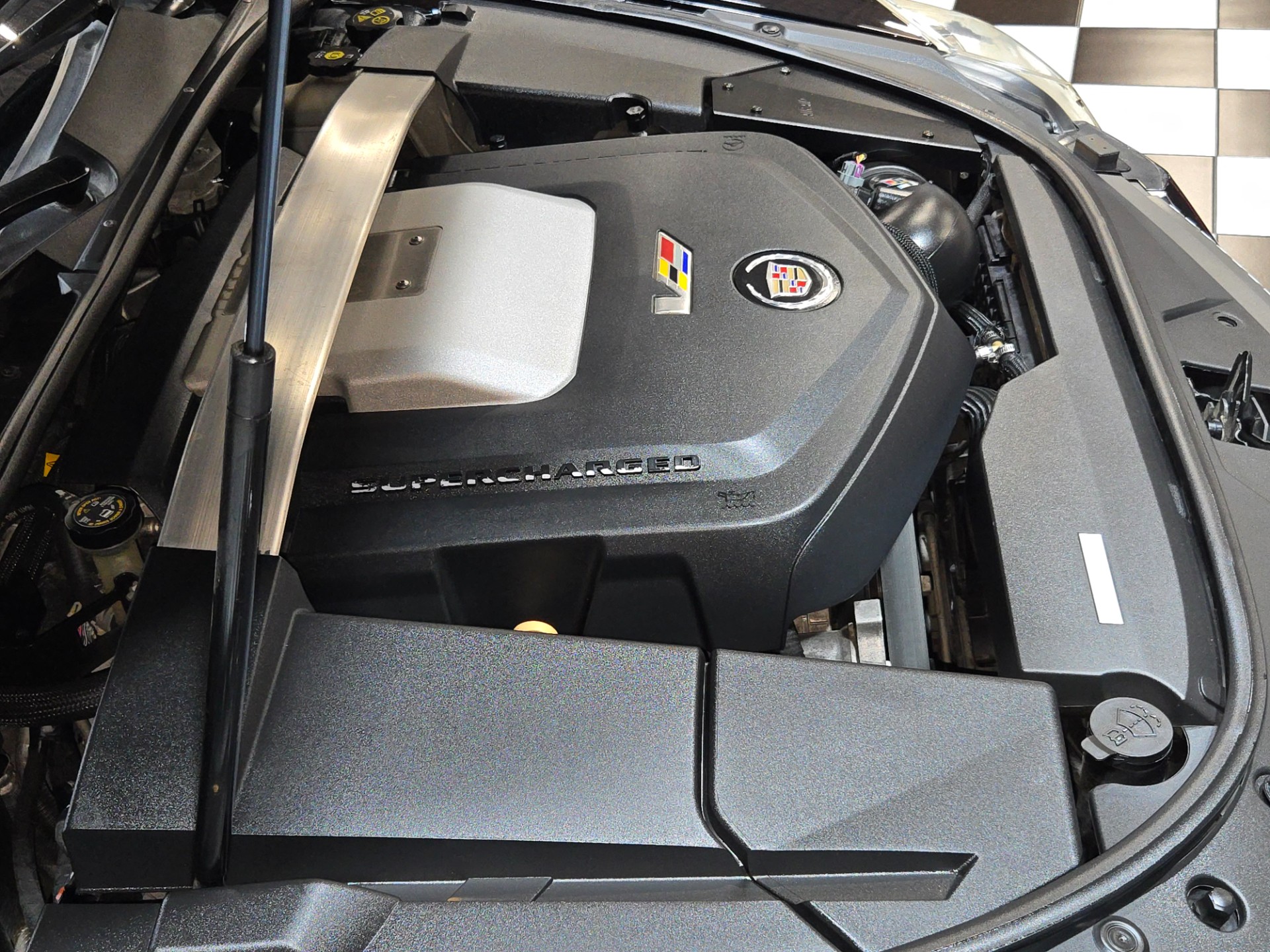 2013 Cadillac CTS-V 74