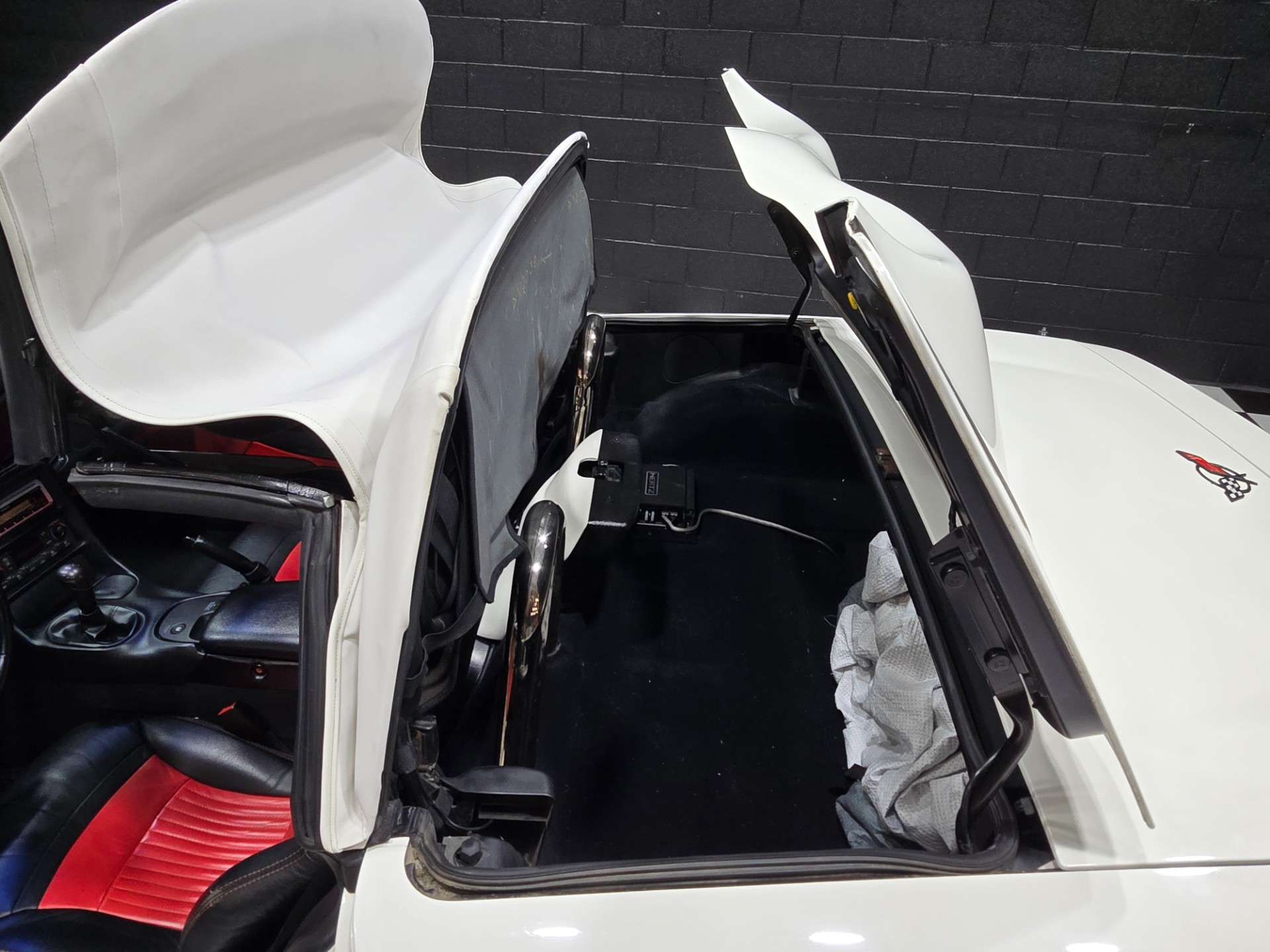 2001 Chevrolet Corvette 25