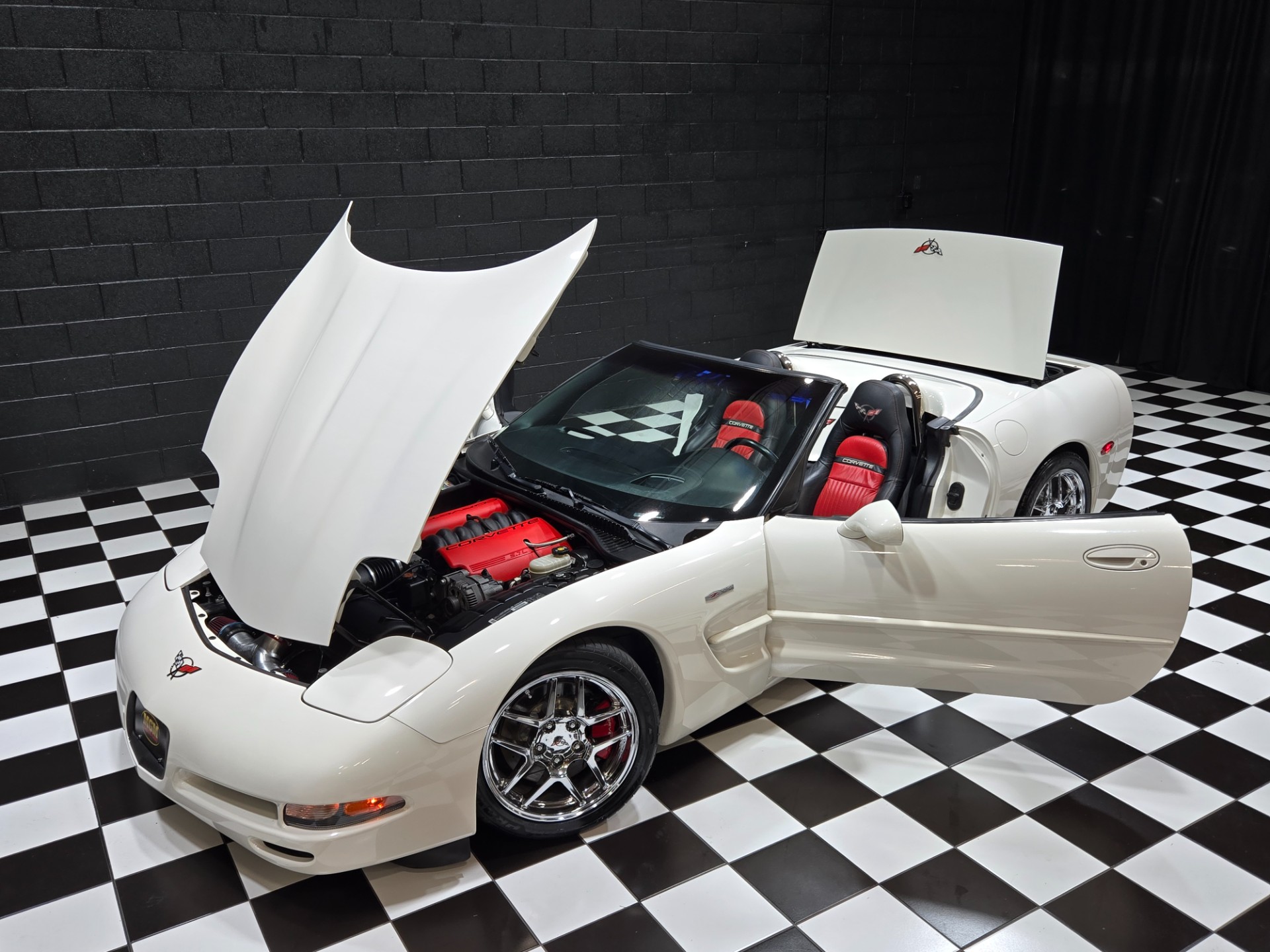 2001 Chevrolet Corvette 2