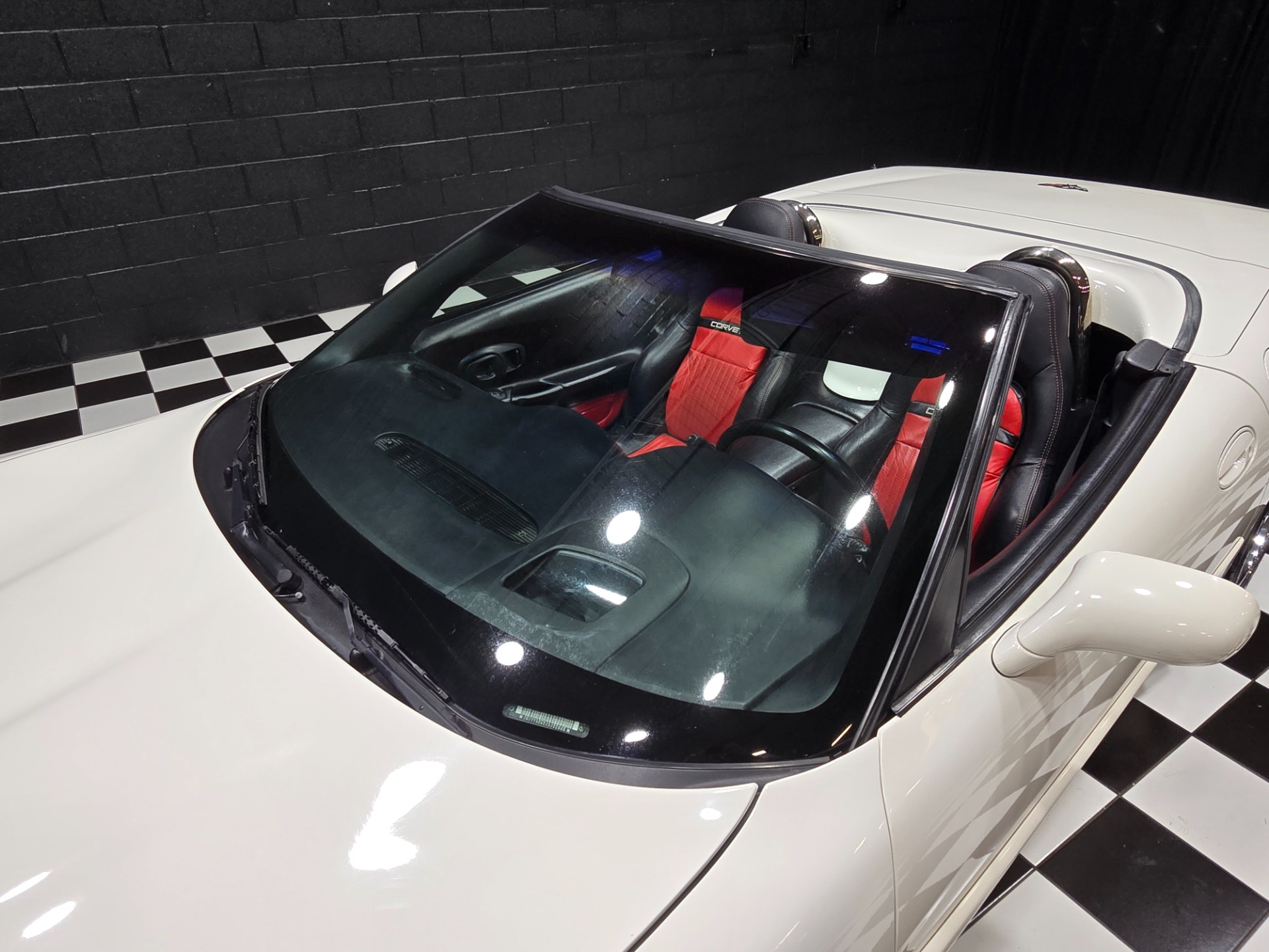 2001 Chevrolet Corvette 33