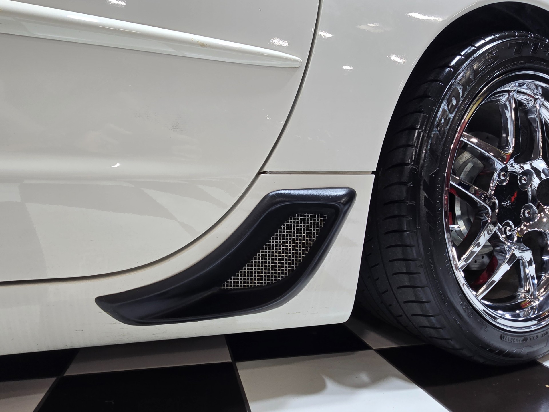 2001 Chevrolet Corvette 35
