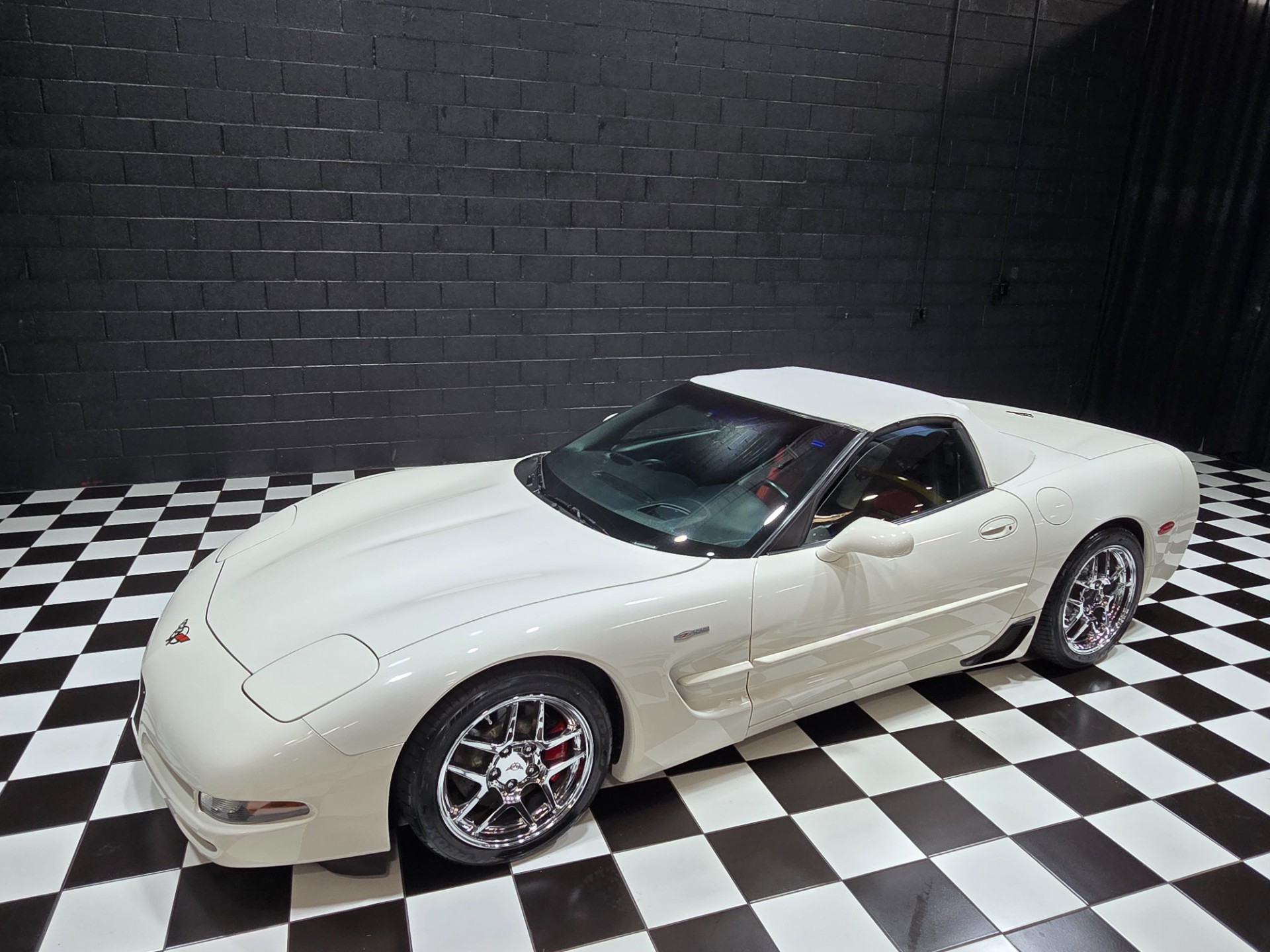 2001 Chevrolet Corvette 5