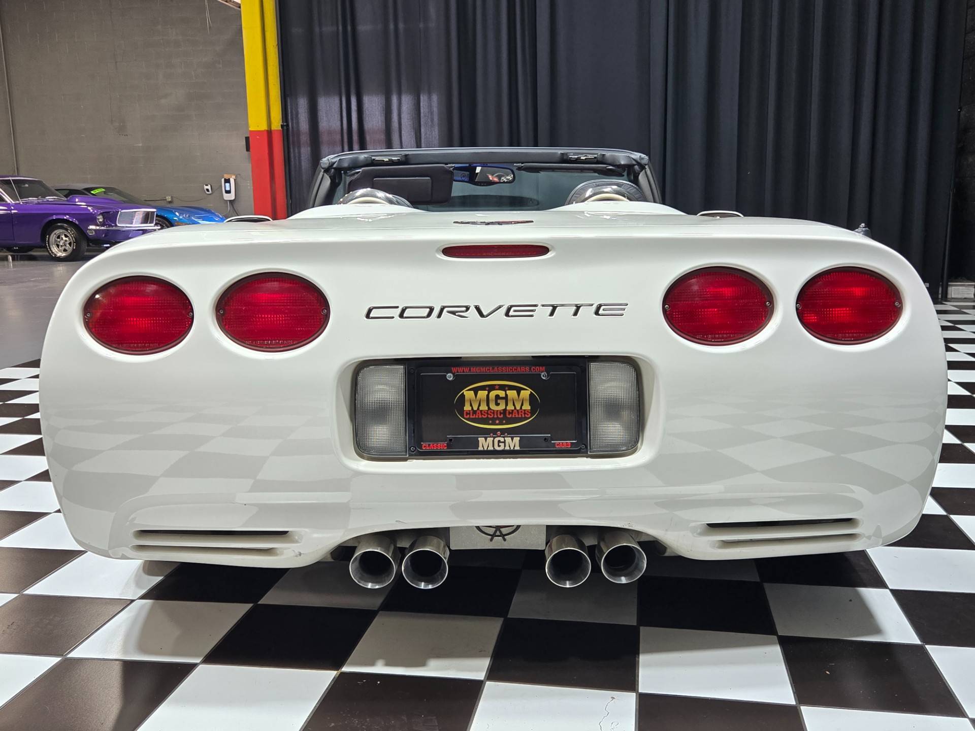 2001 Chevrolet Corvette 9