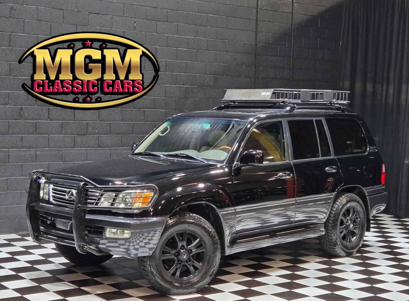 2004 Lexus LX 470 1