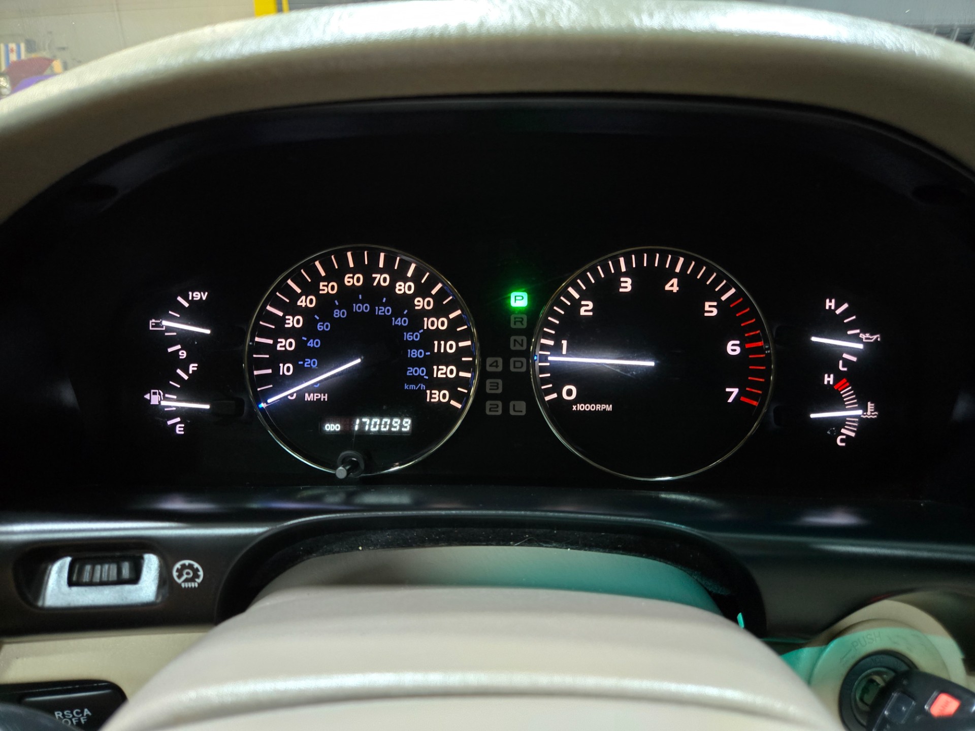 2004 Lexus LX 470 127