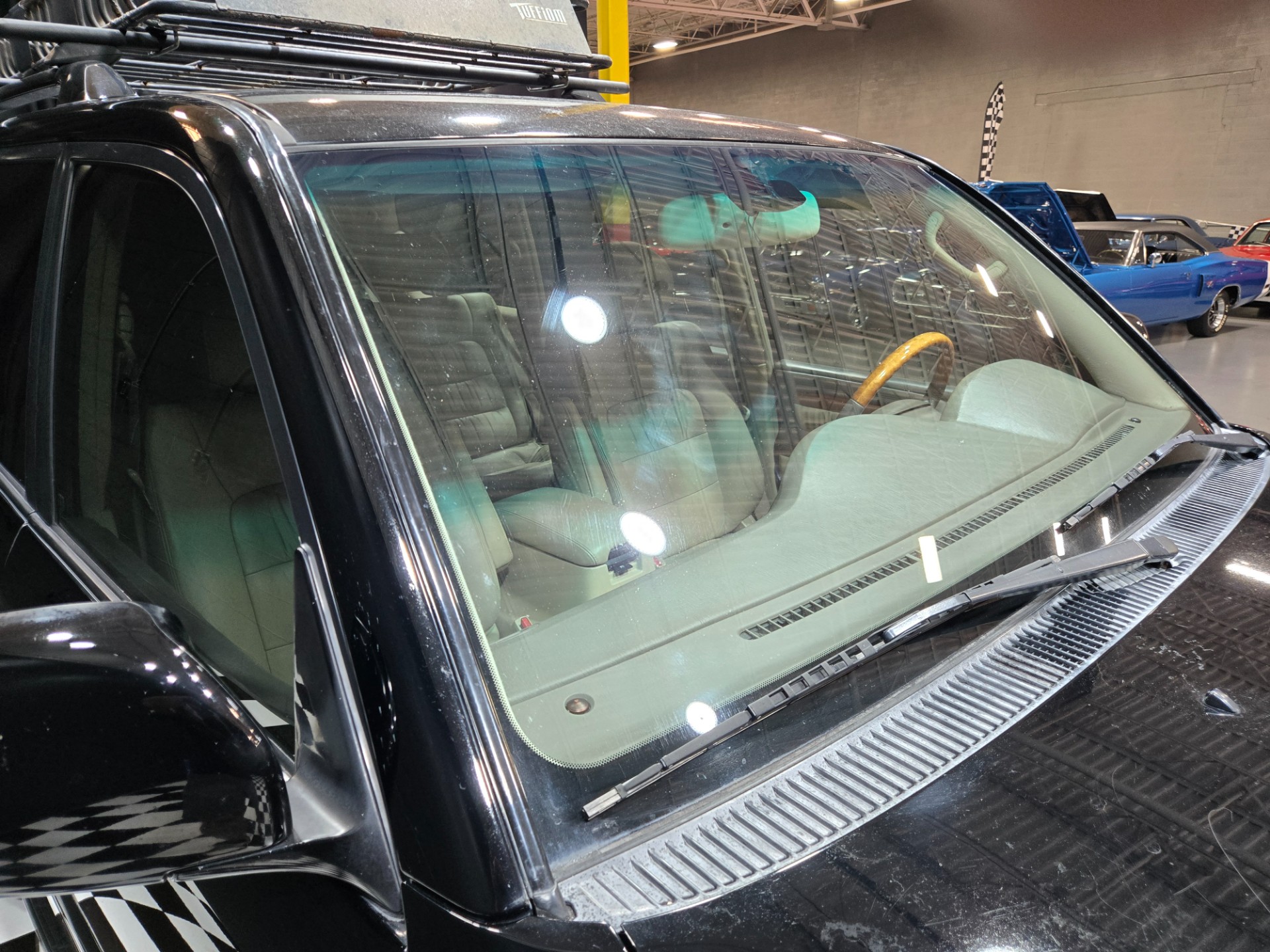 2004 Lexus LX 470 57