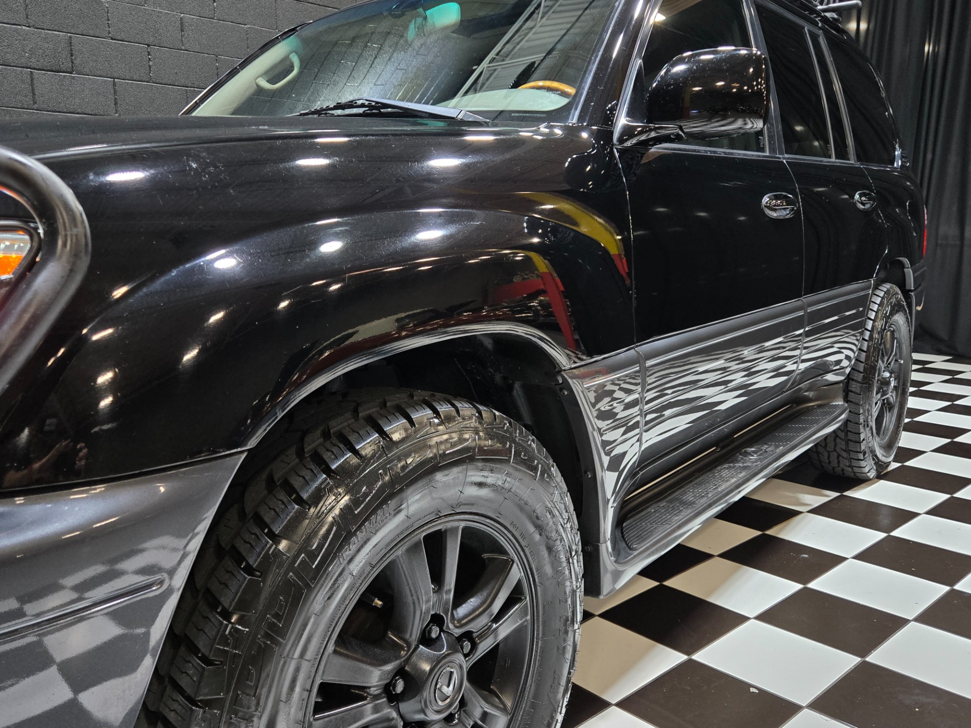 2004 Lexus LX 470 65
