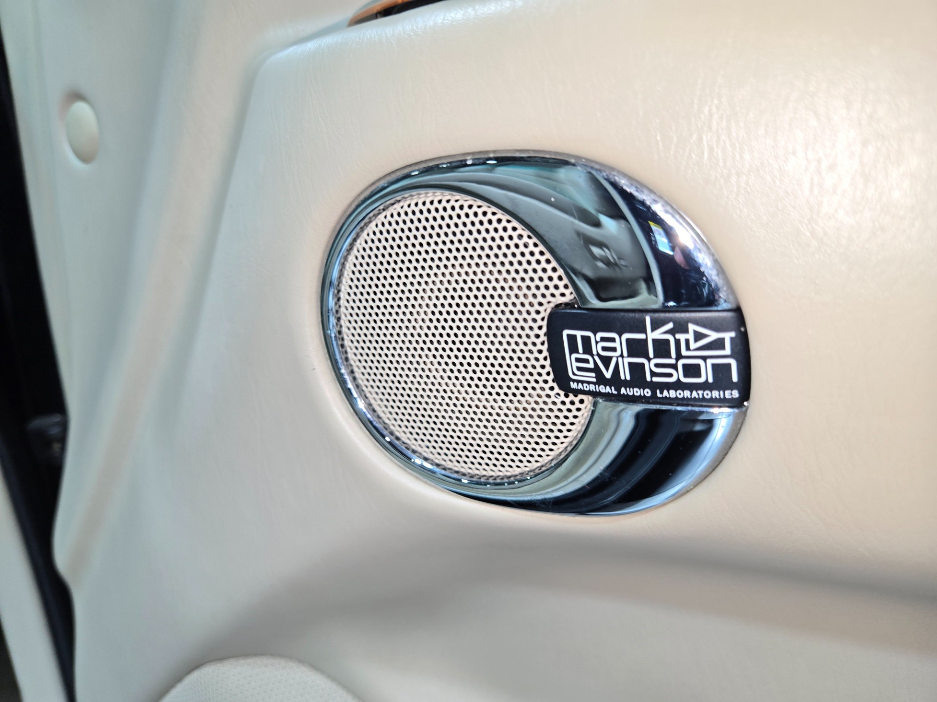 2004 Lexus LX 470 90