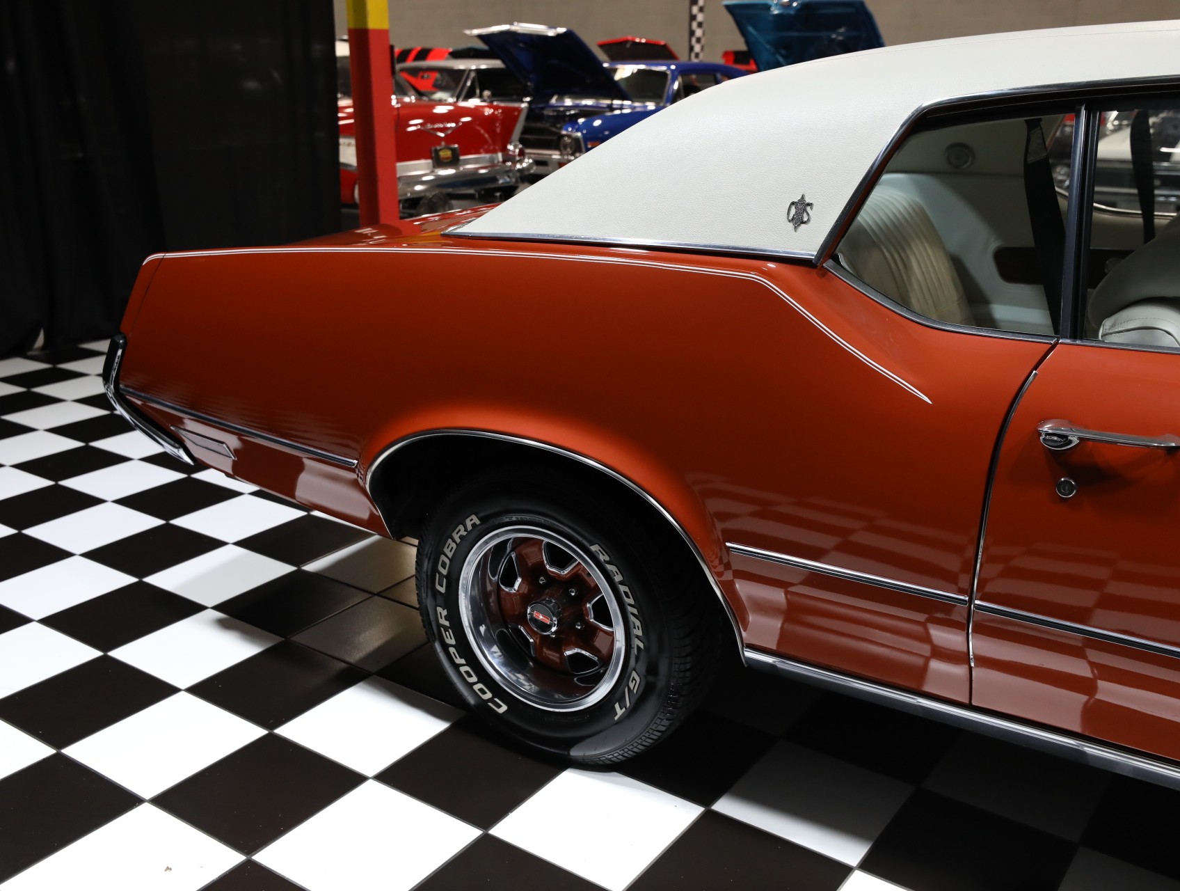 1972 Oldsmobile Cutlass 21