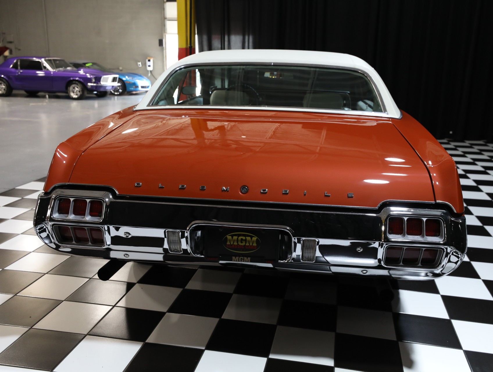 1972 Oldsmobile Cutlass 24