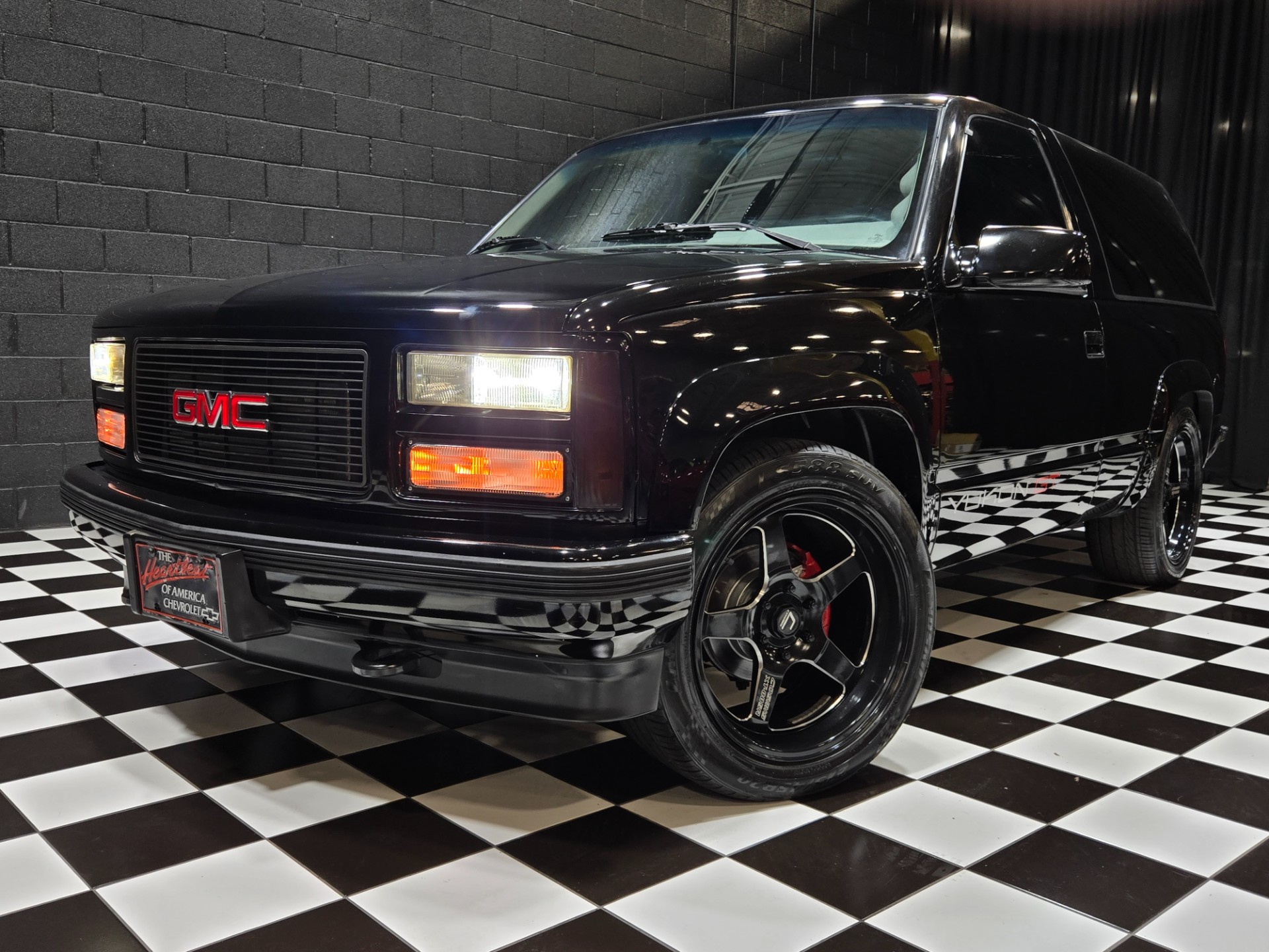 1993 GMC Yukon 3