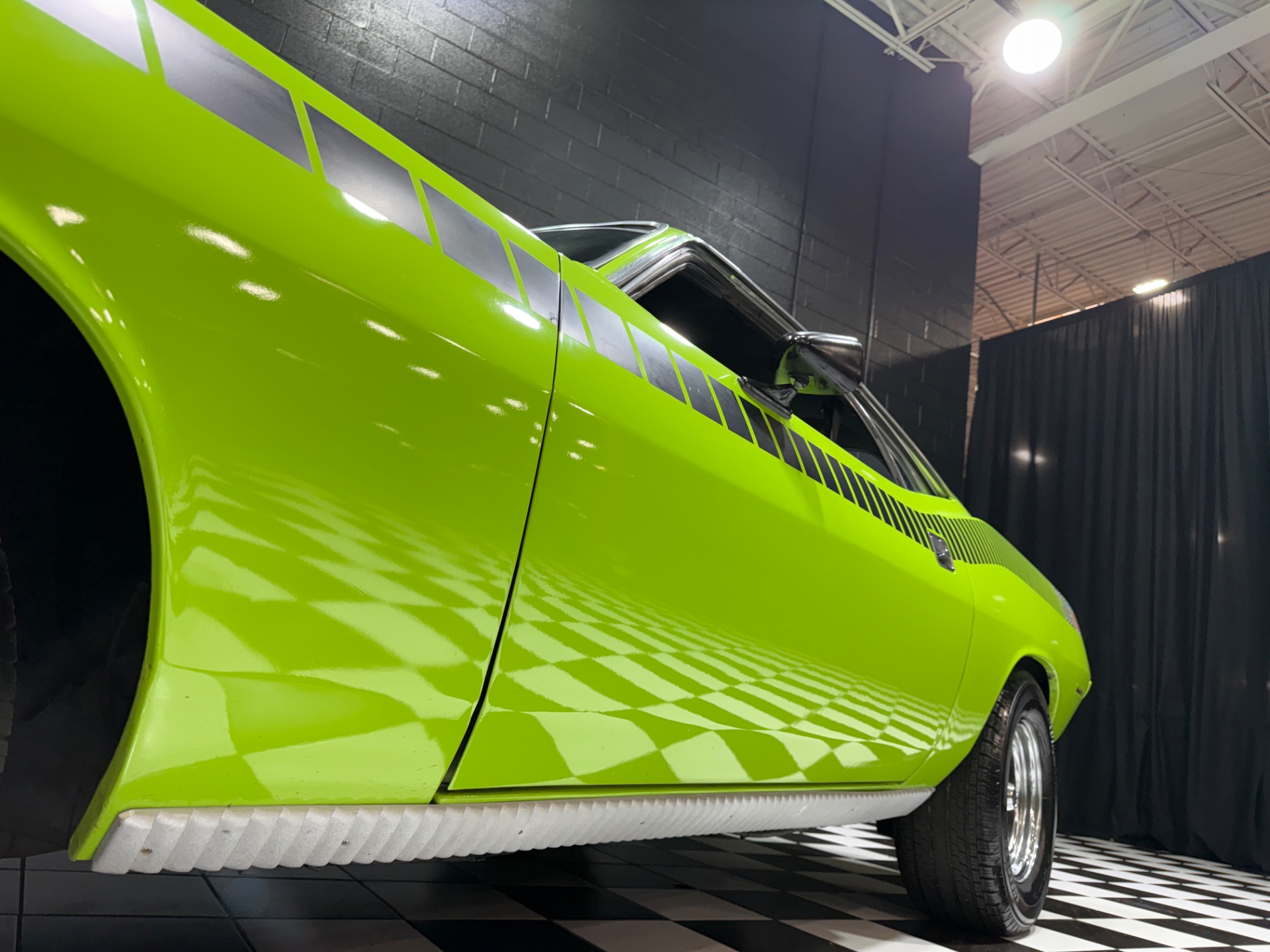 1970 Plymouth Cuda 33