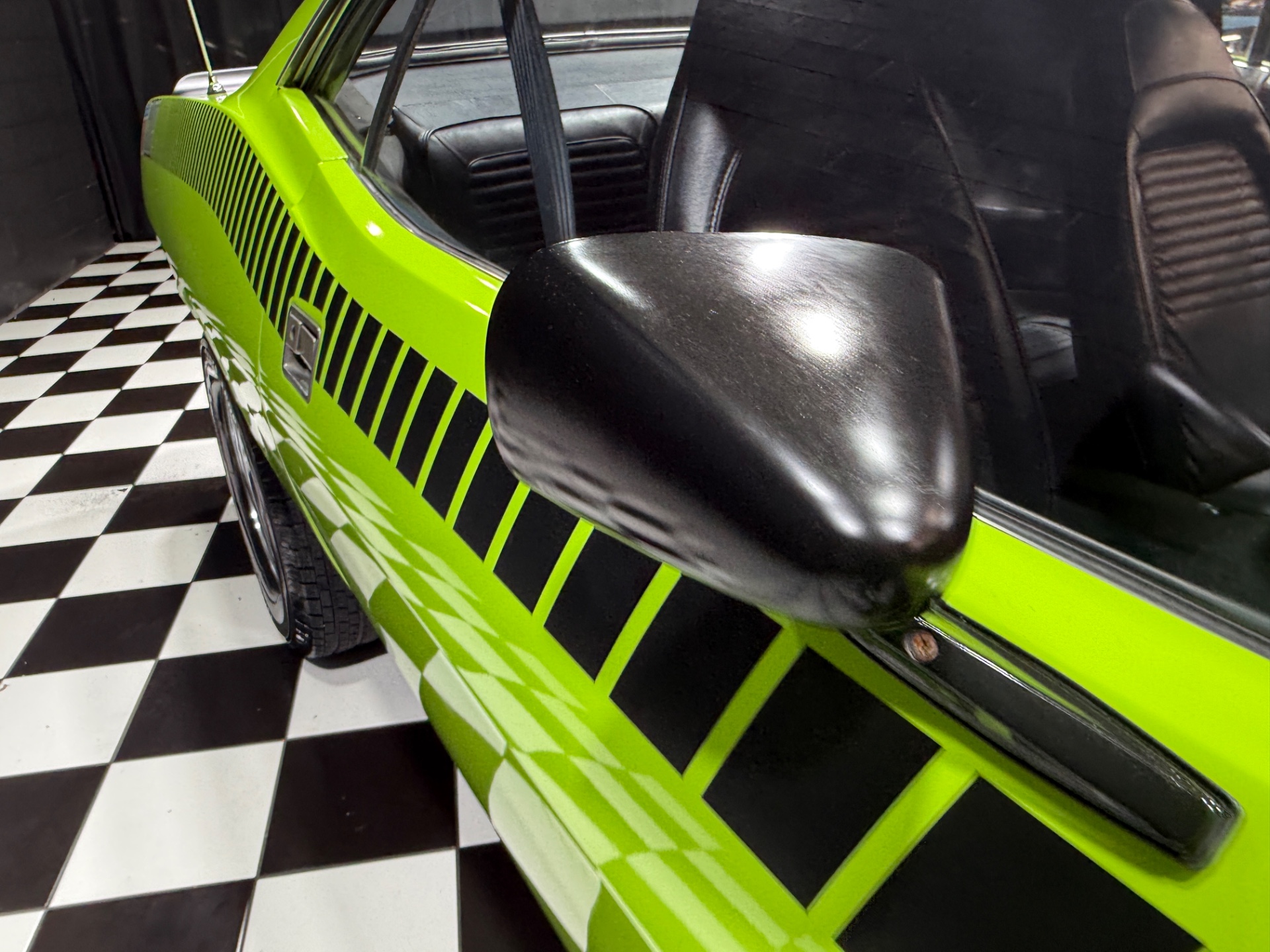 1970 Plymouth Cuda 38