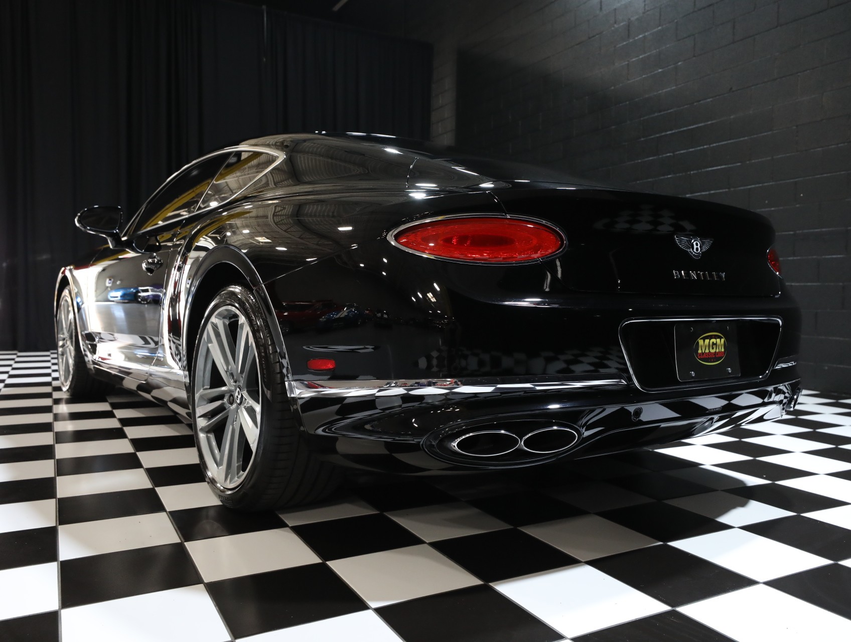 2024 Bentley Continental 24