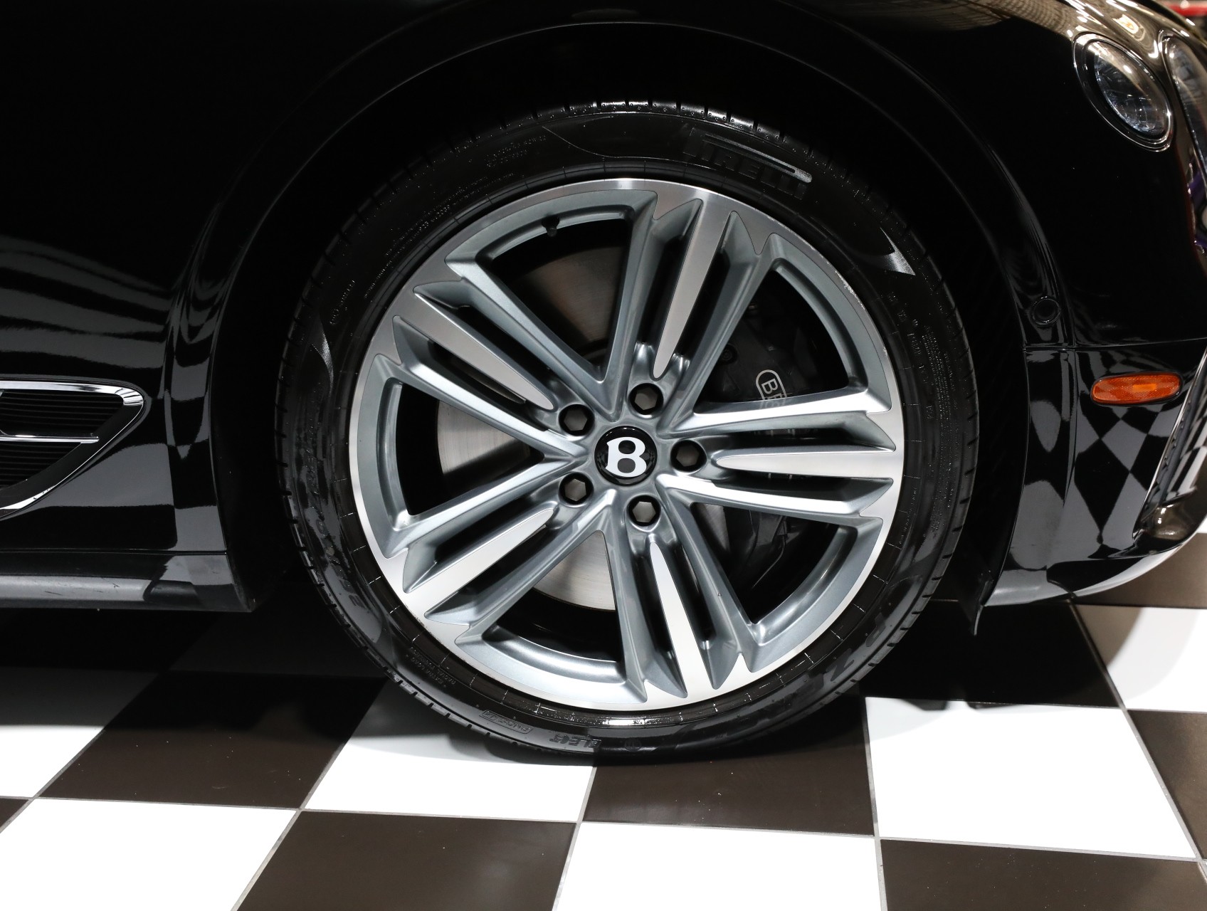 2024 Bentley Continental 33